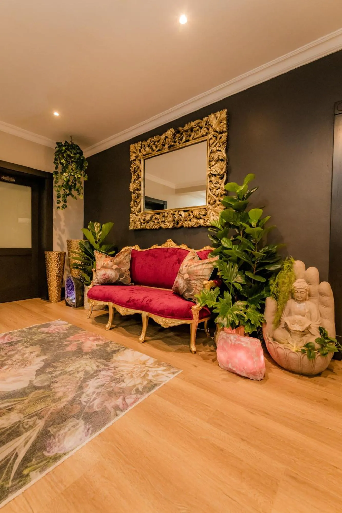 Lobby or reception in SW1 Lodge