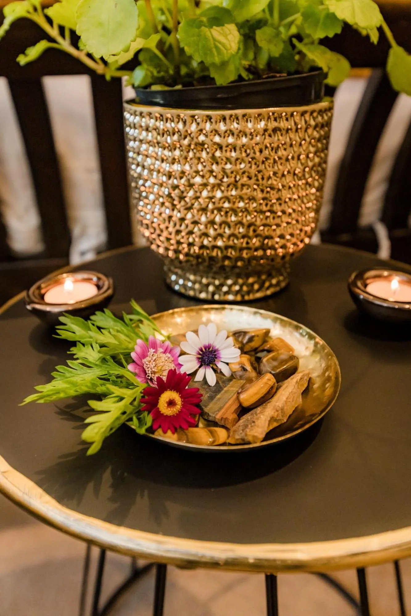 Decorative detail in SW1 Lodge