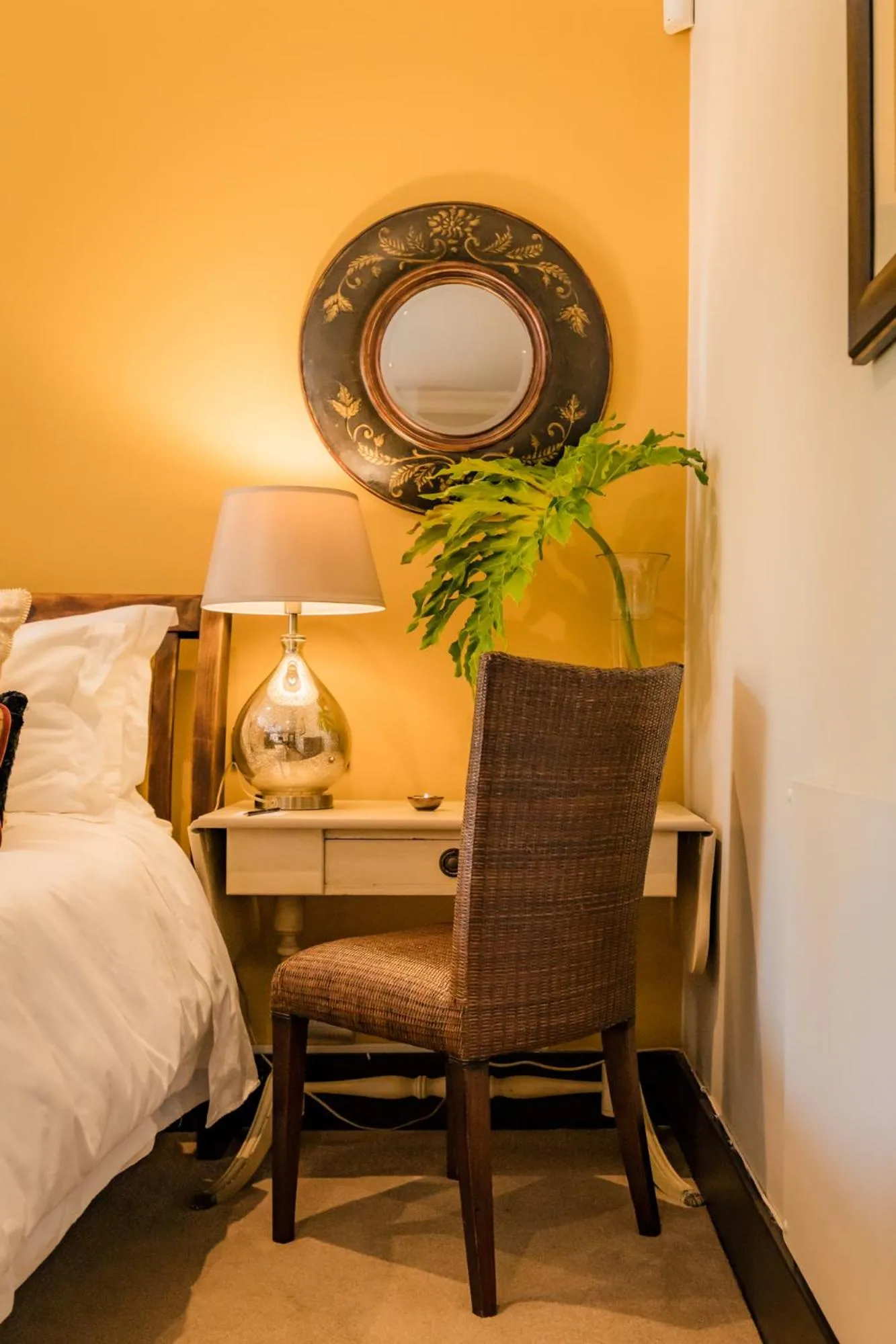 Seating area, Bed in SW1 Lodge