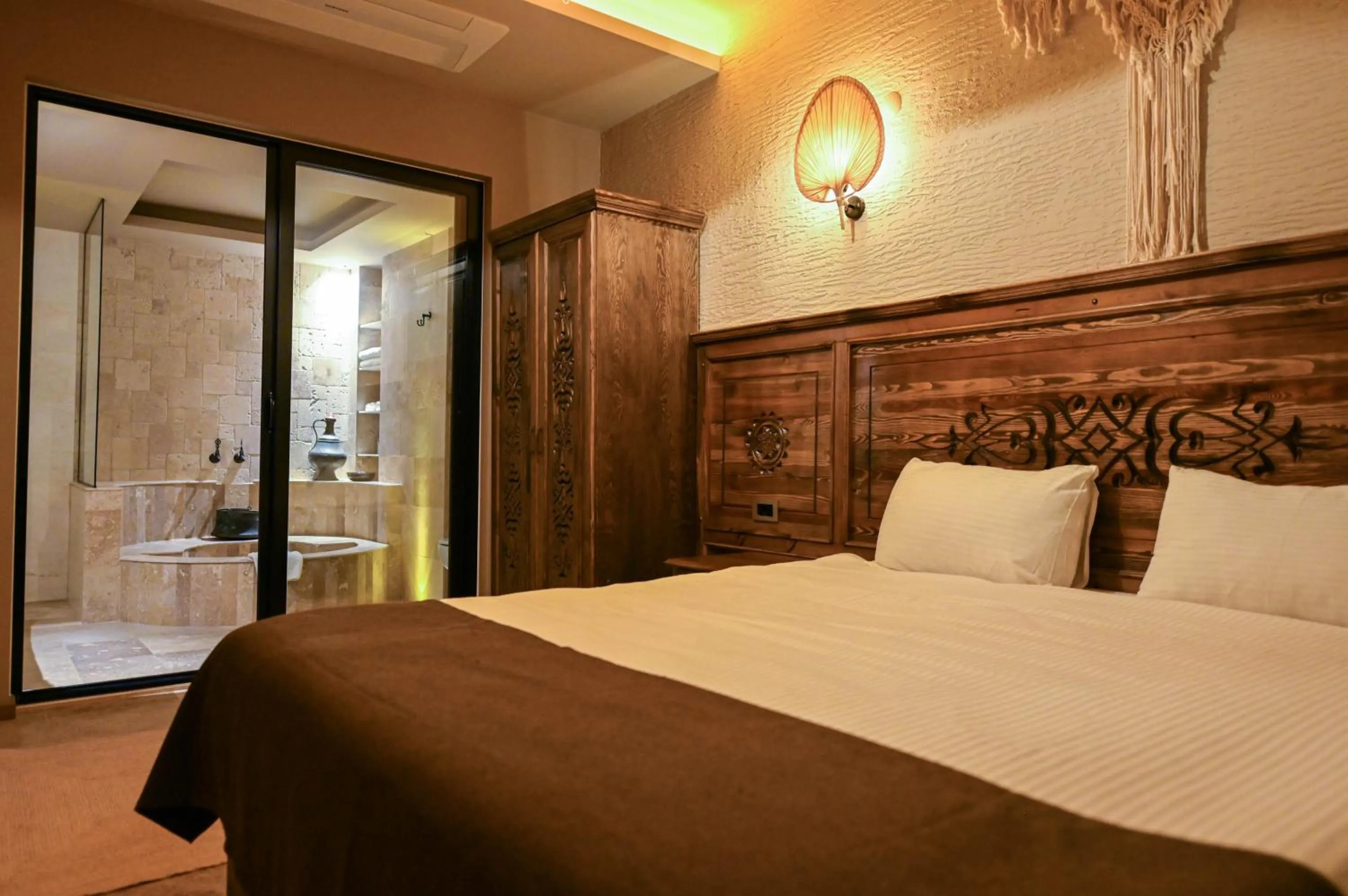 Bed in Louis Cappadocia