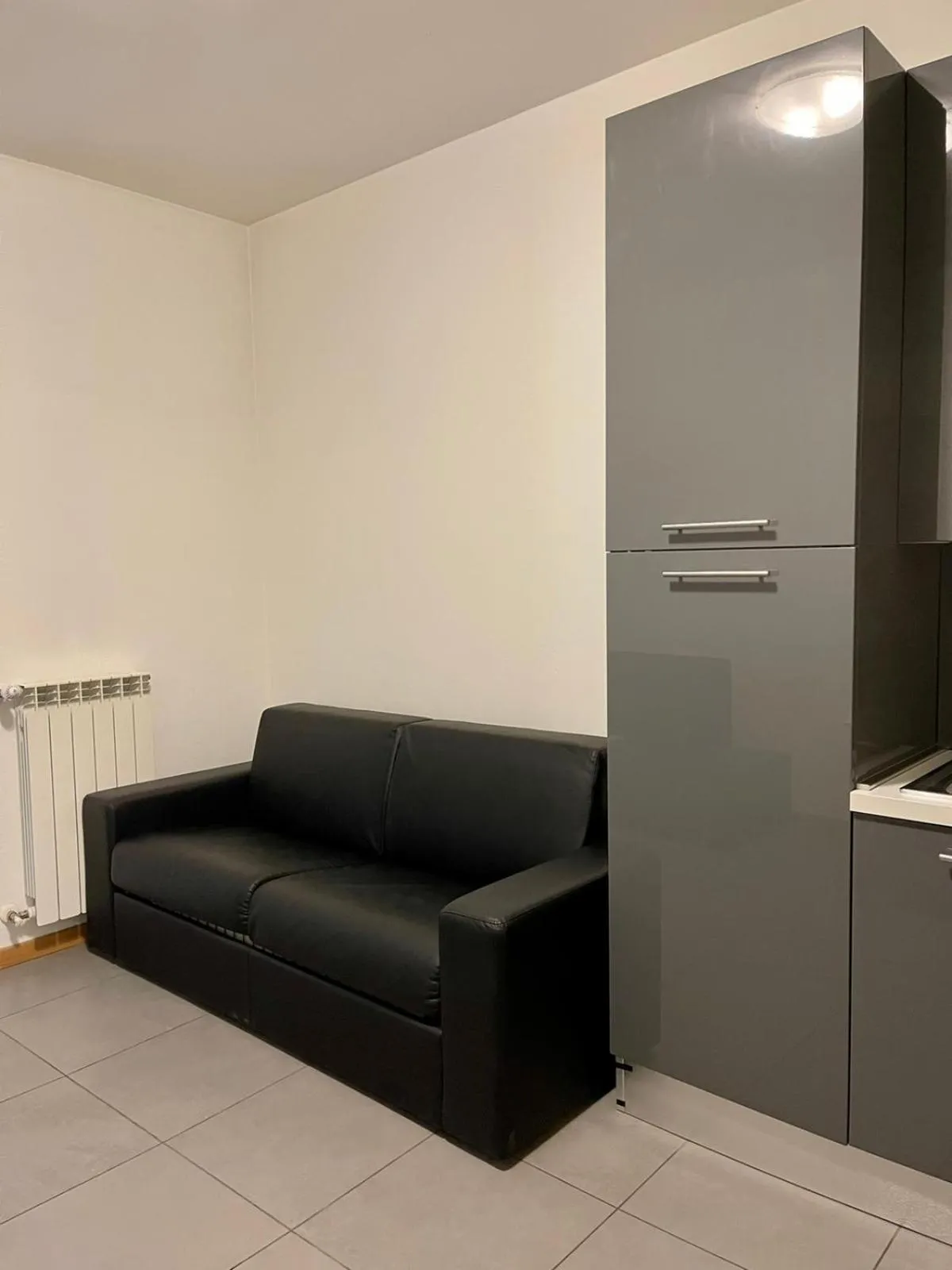 Communal kitchen in Easy Milano - Rooms and Apartments Navigli