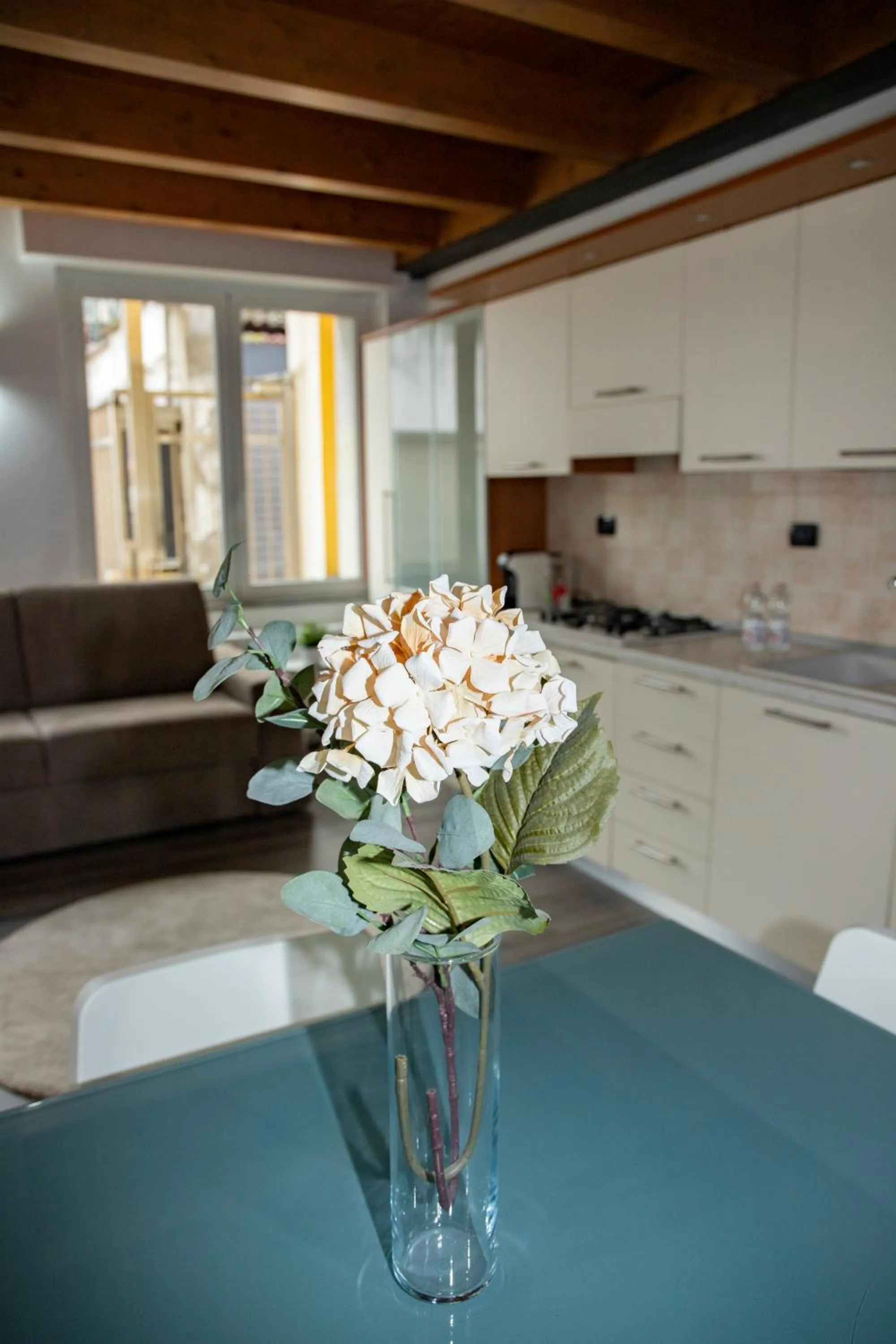 Kitchen or kitchenette in Easy Milano - Rooms and Apartments Navigli