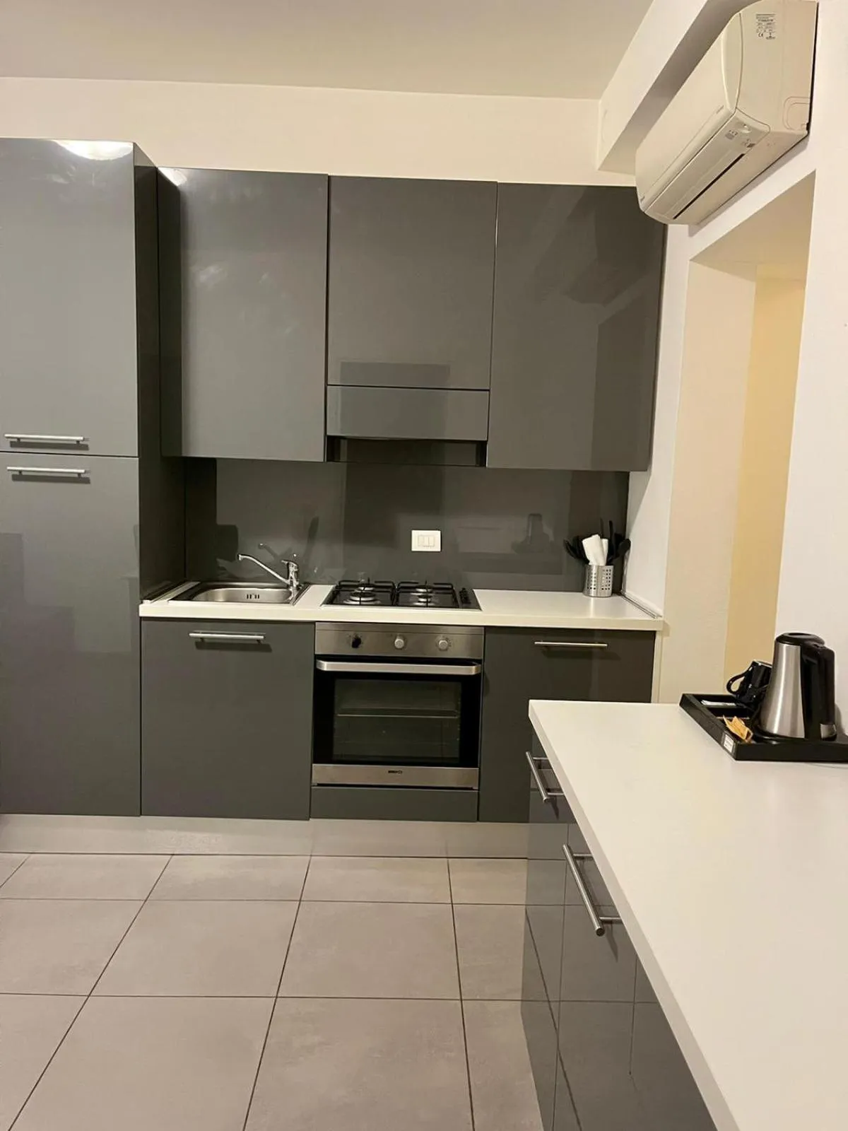 Kitchen or kitchenette in Easy Milano - Rooms and Apartments Navigli