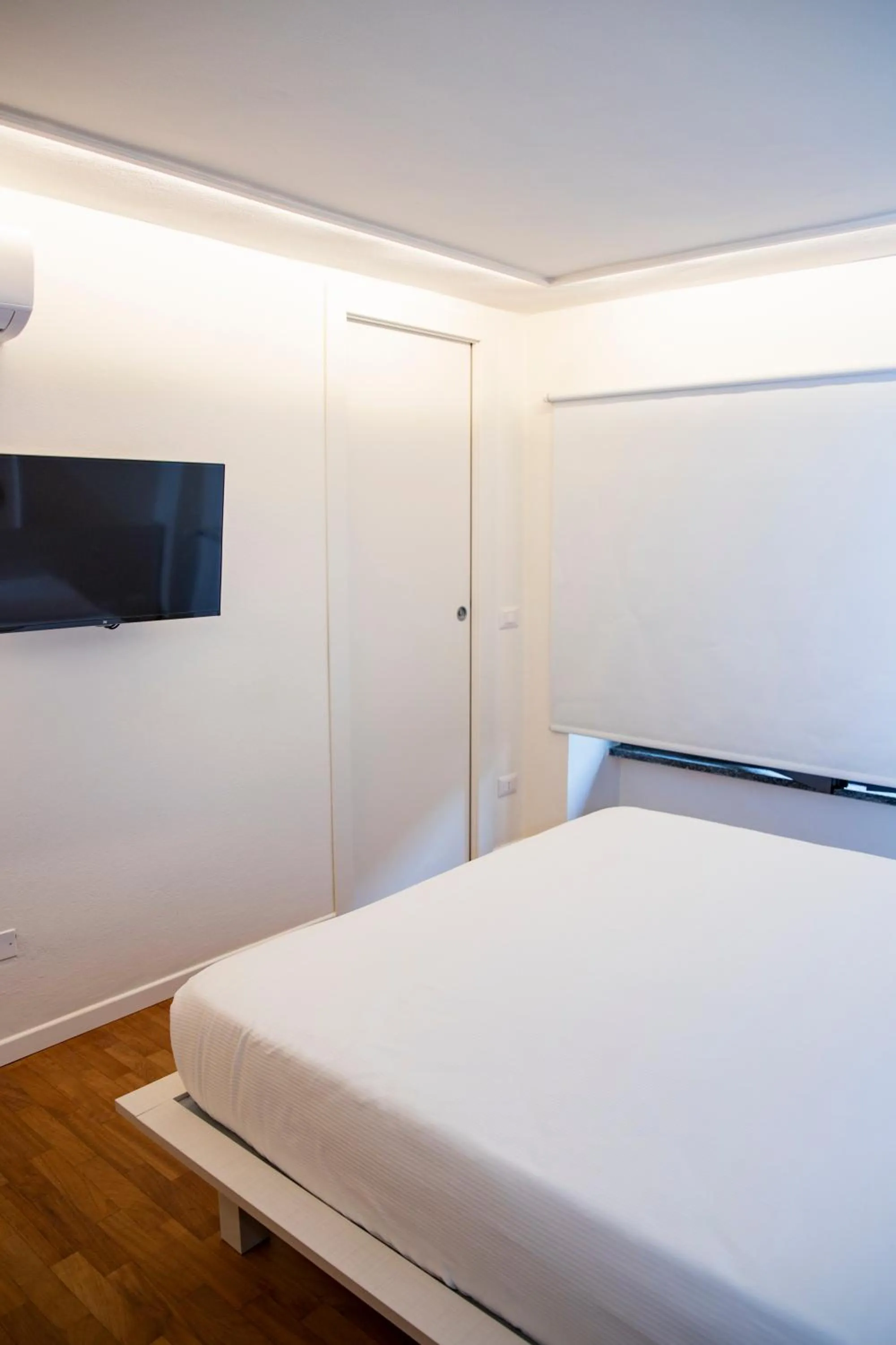 Bed in Easy Milano - Rooms and Apartments Navigli