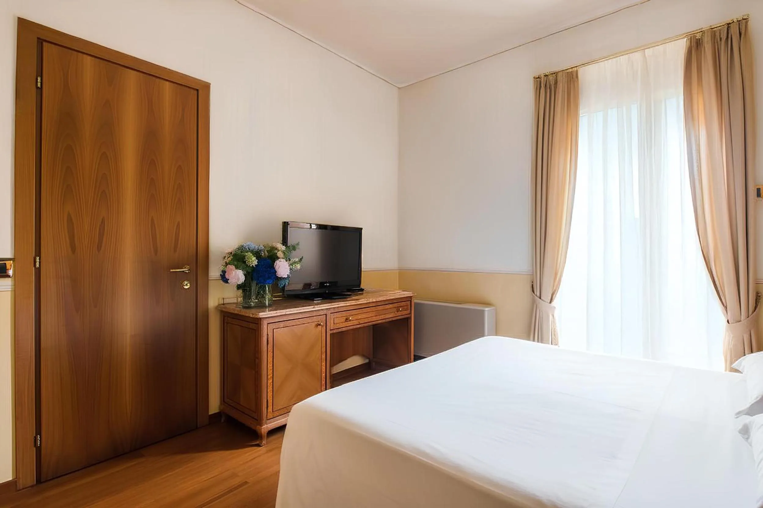 Bed in AHG Golf Hotel Porta Del Sole