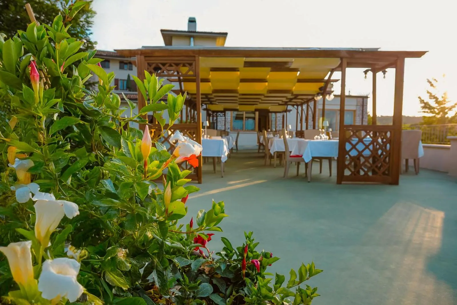 Restaurant/places to eat in AHG Golf Hotel Porta Del Sole