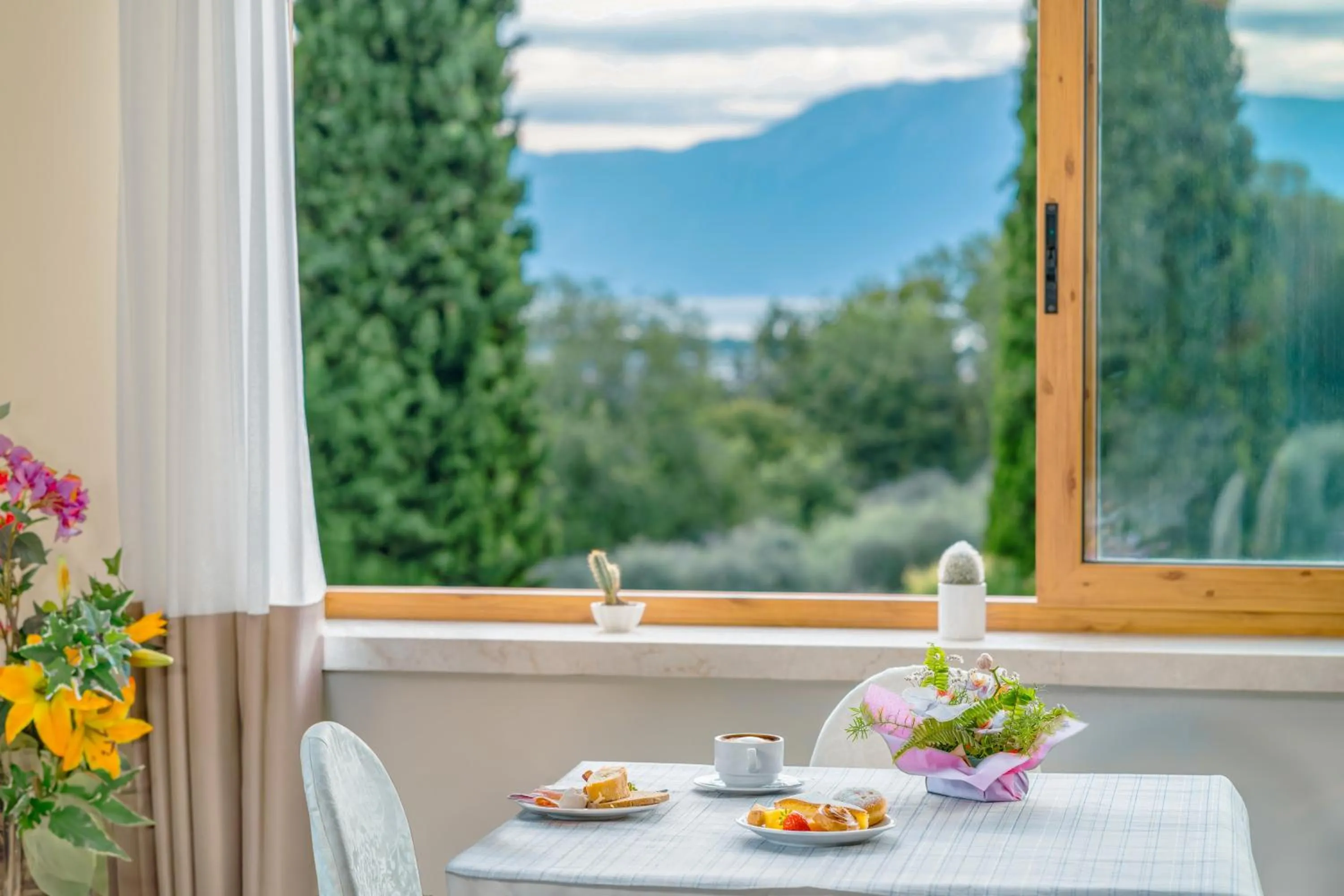 Restaurant/places to eat in AHG Golf Hotel Porta Del Sole