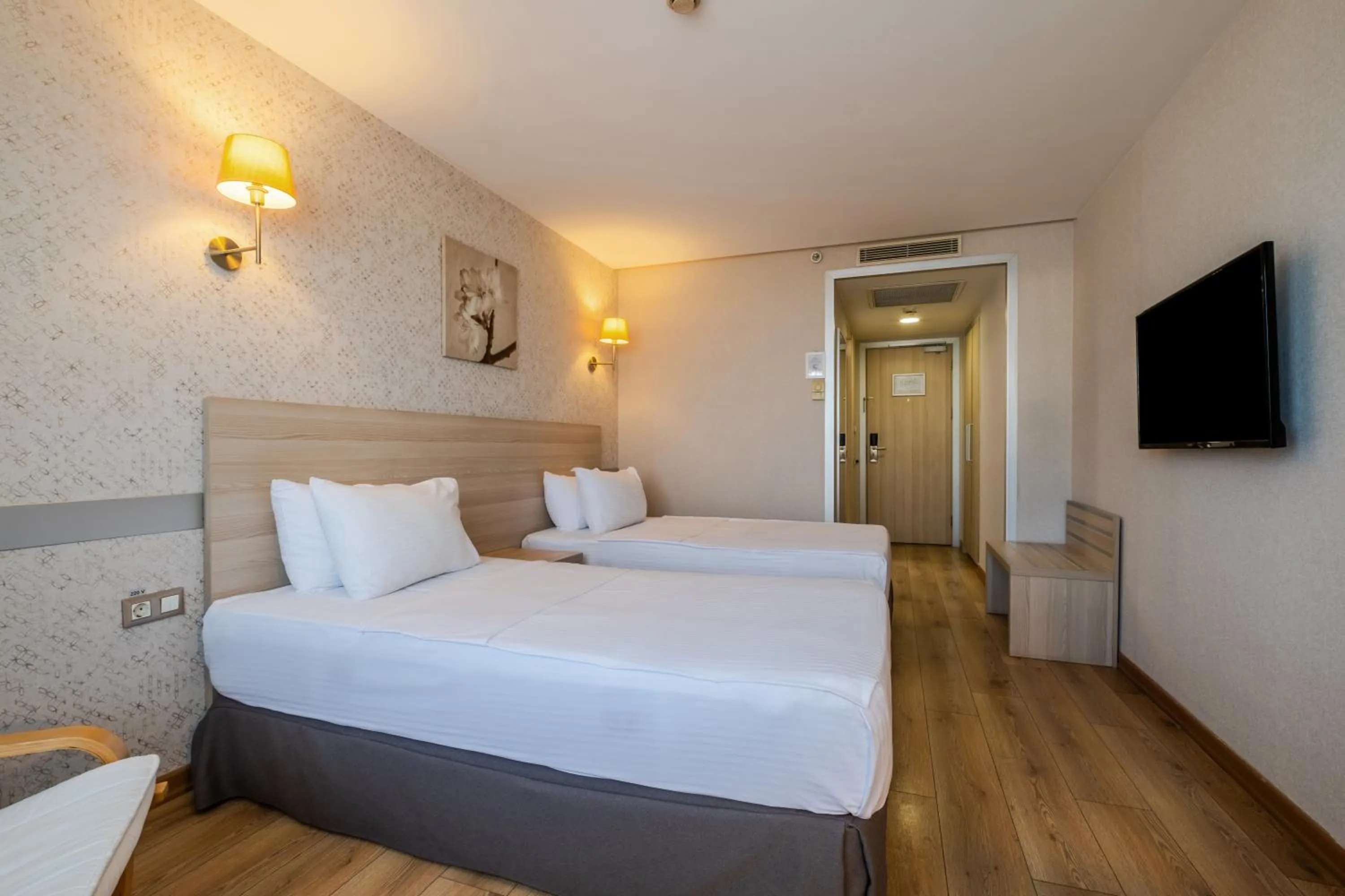 Photo of the whole room, Bed in Ramada by Wyndham Ankara