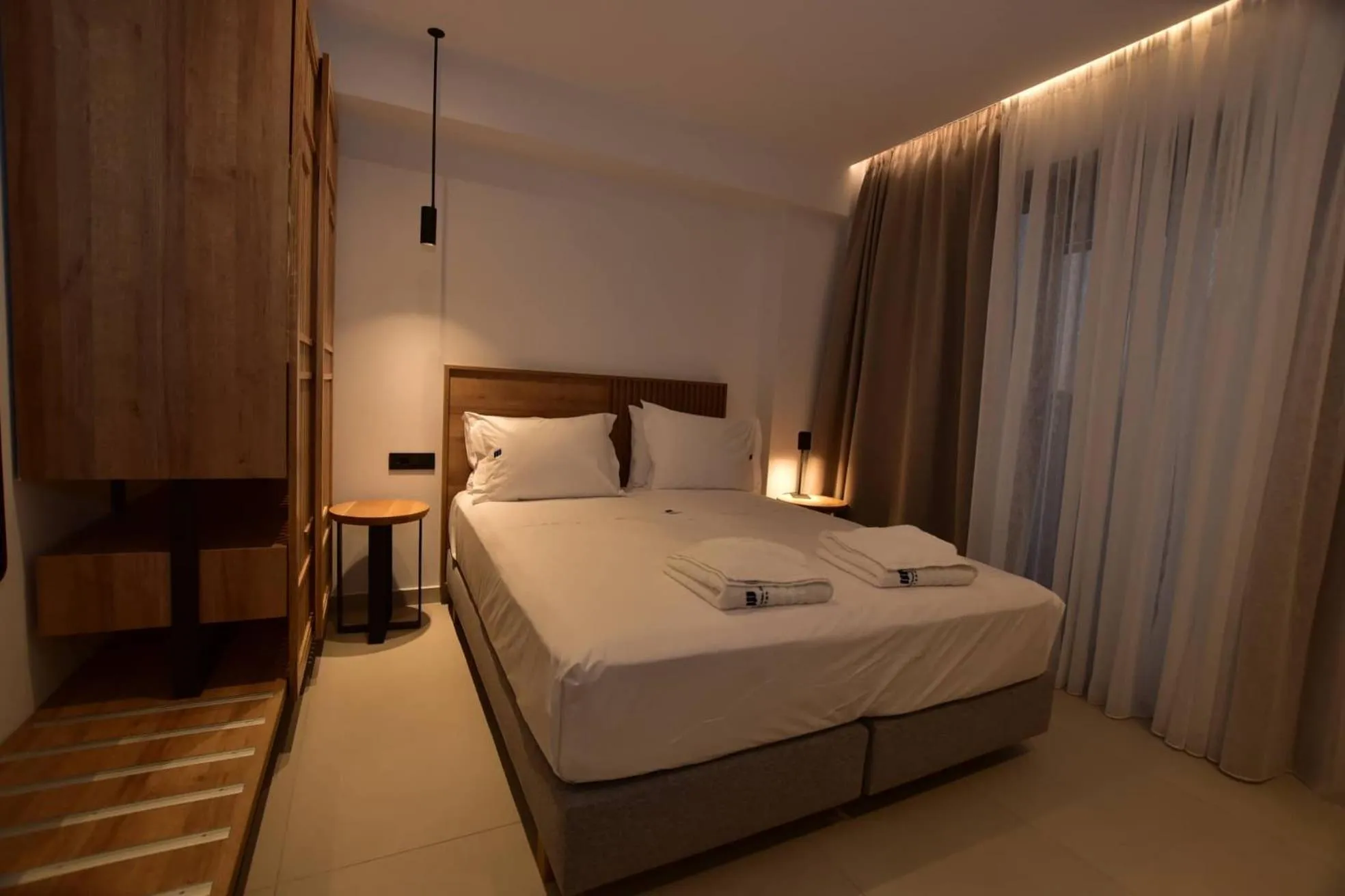 Bedroom, Bed in Mediterranean Dream