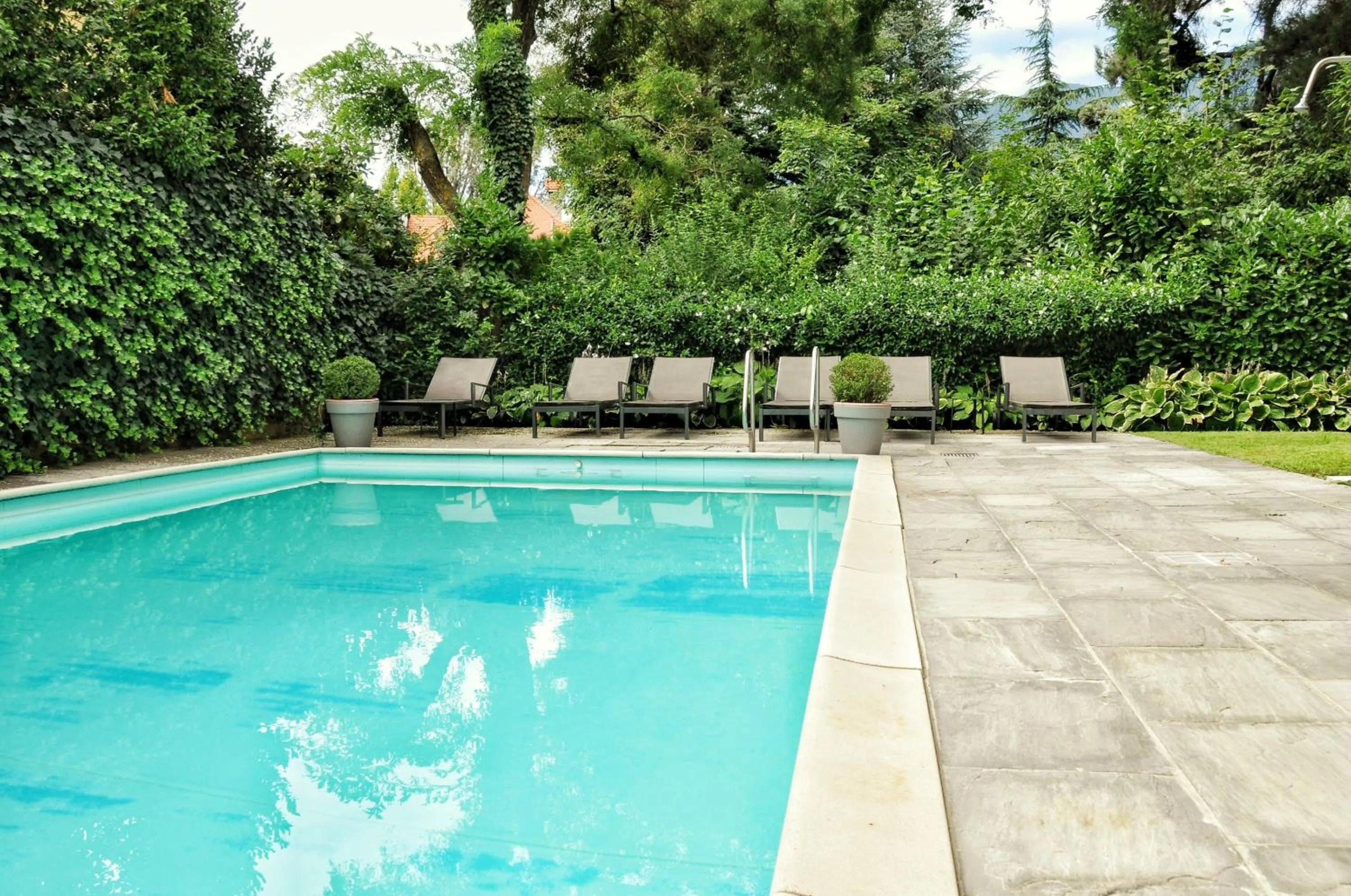 Swimming pool in Hotel Zima