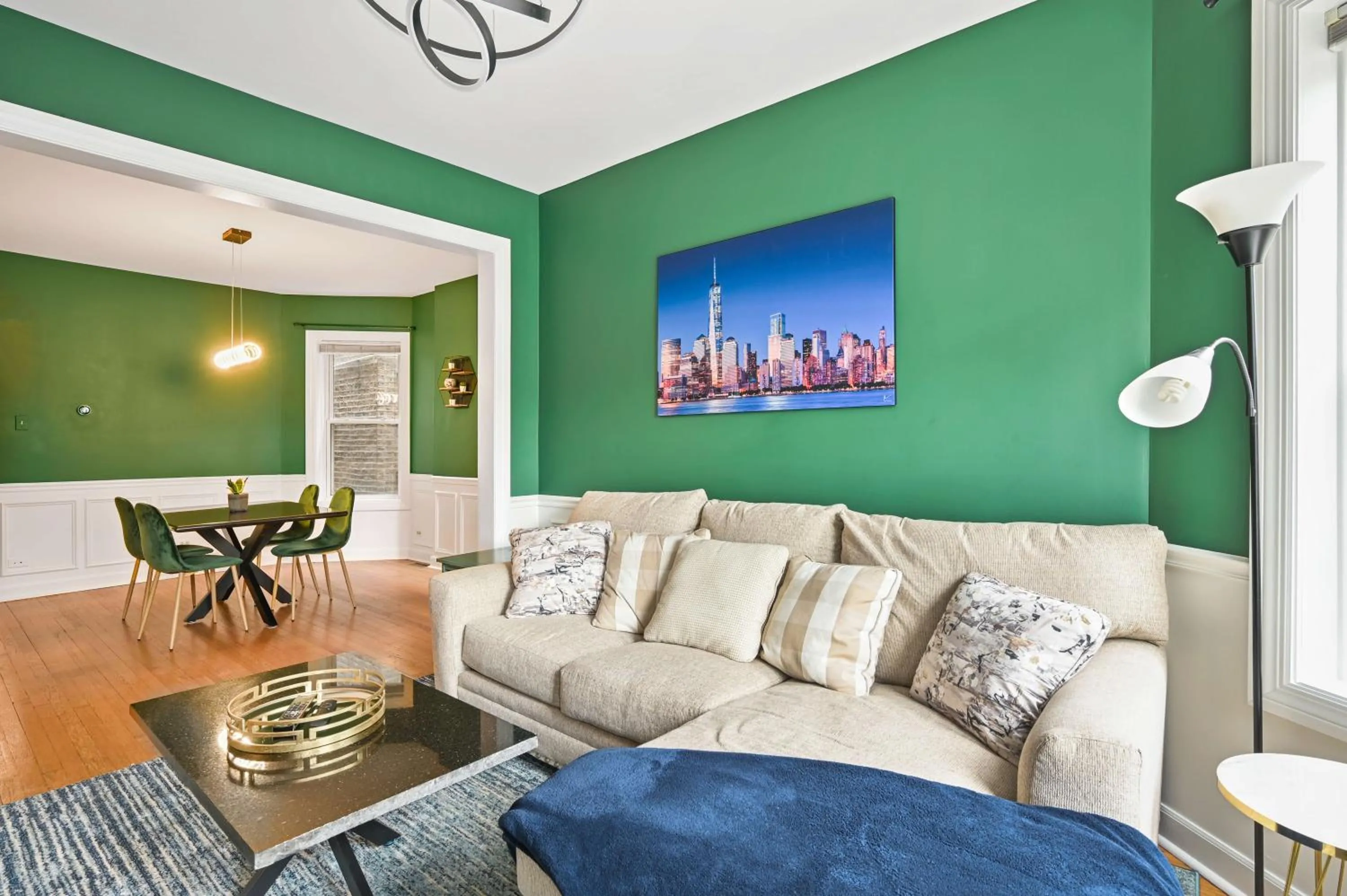 TV and multimedia in 2 Bed Apt w/ Office, Free Parking, Near Wrigley