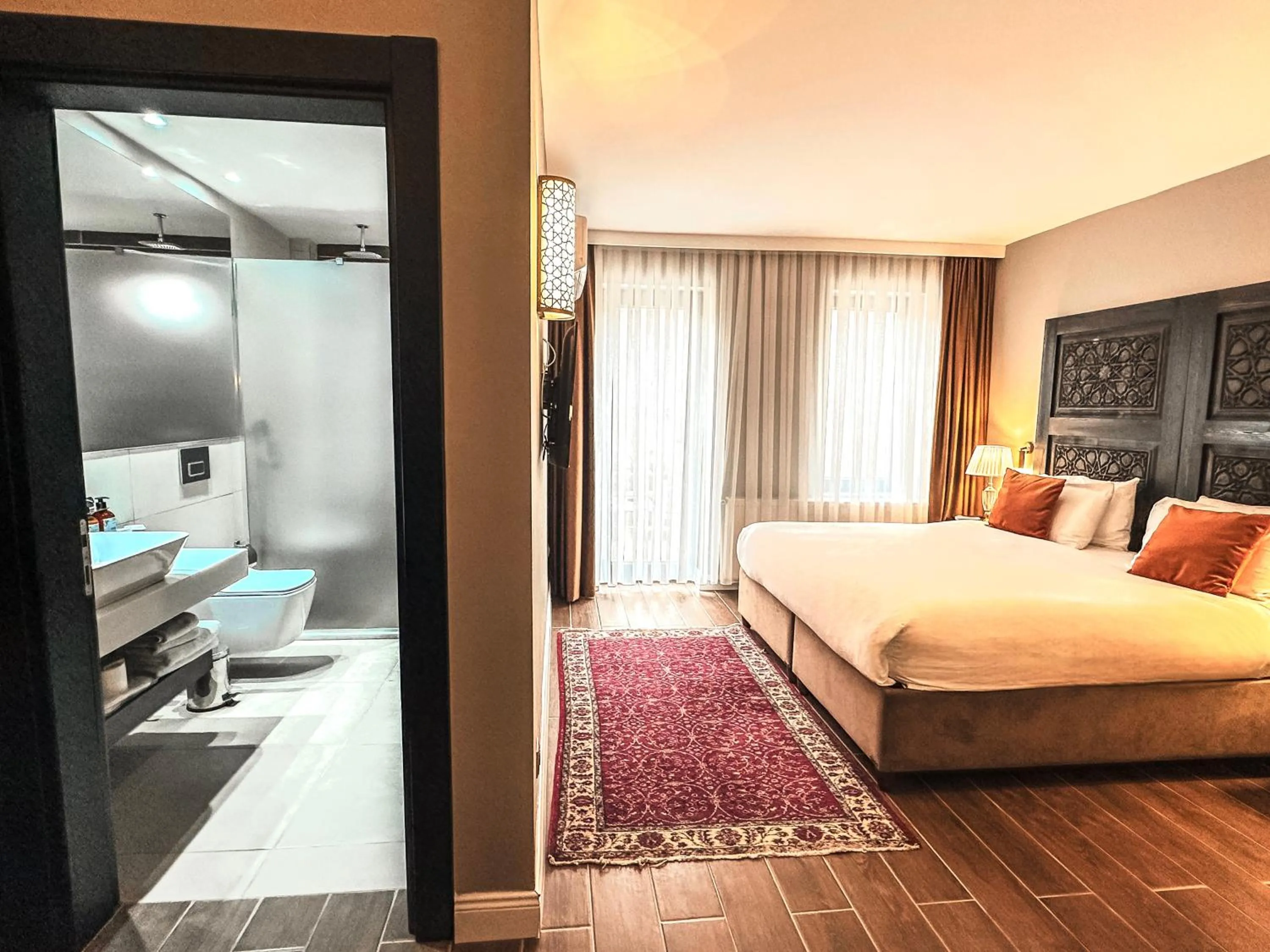 Bed in Osmanli Cappadocia Hotel