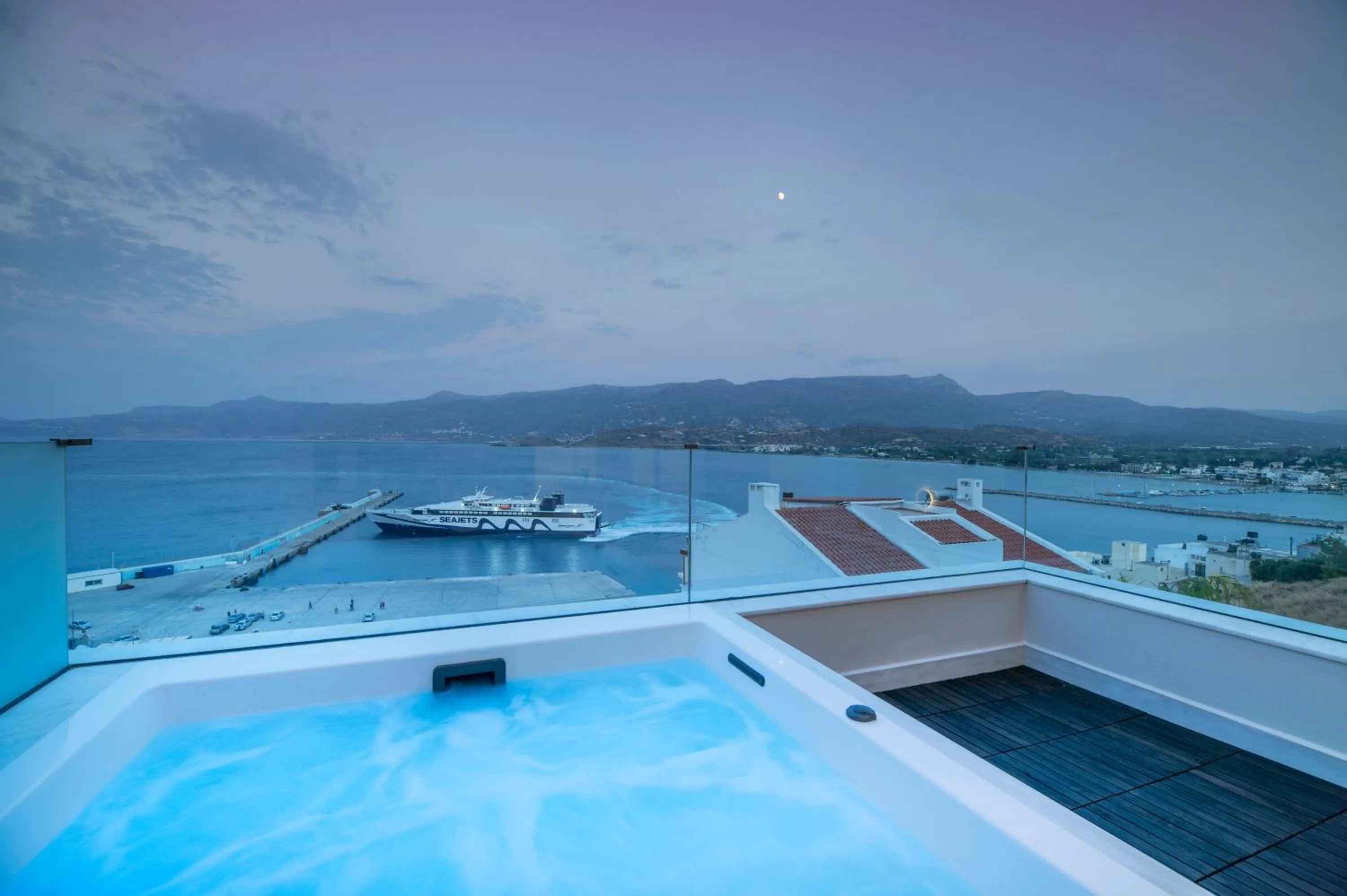 GM exclusive Luxury Suites & SPA