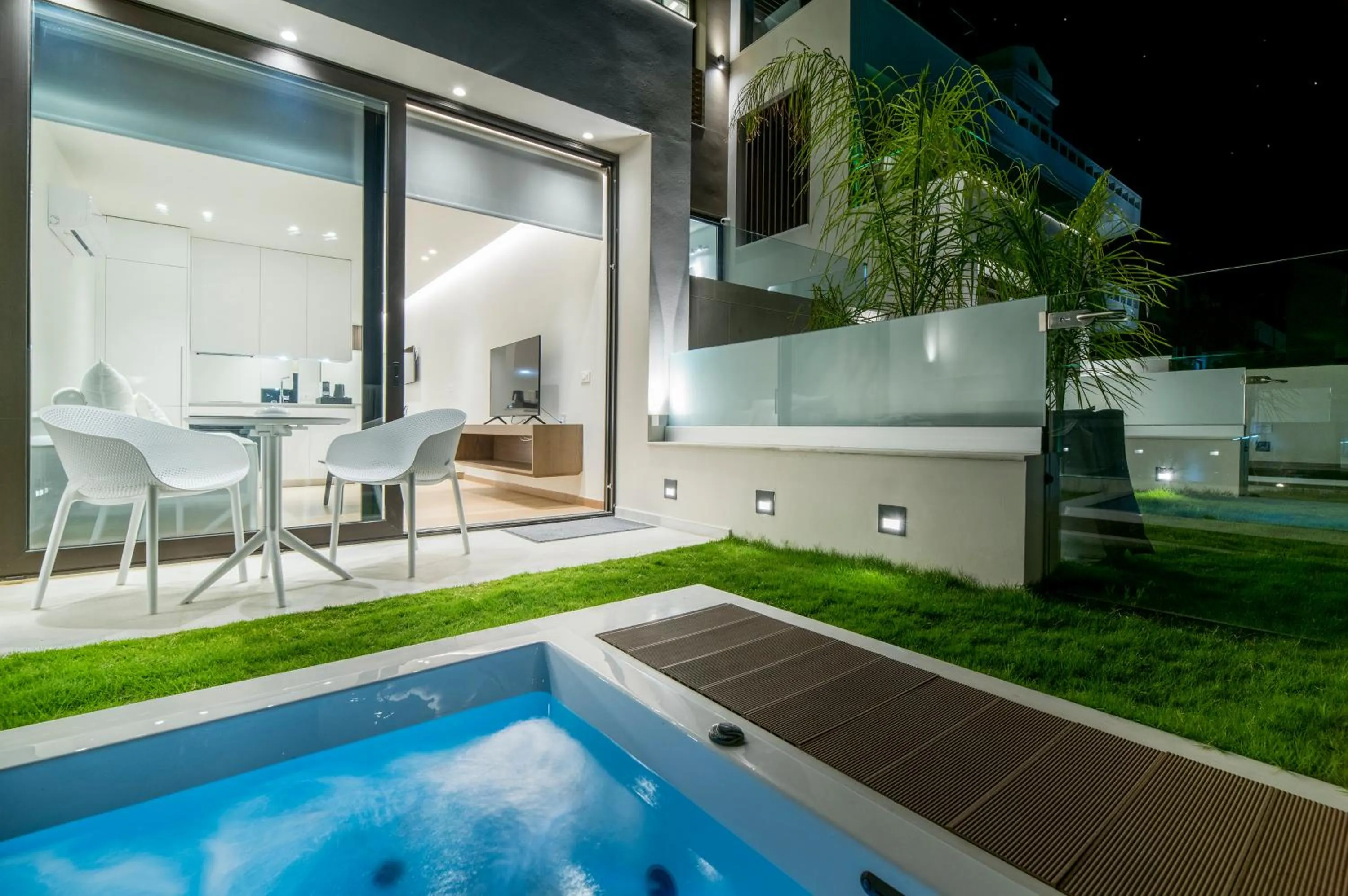 GM exclusive Luxury Suites & SPA