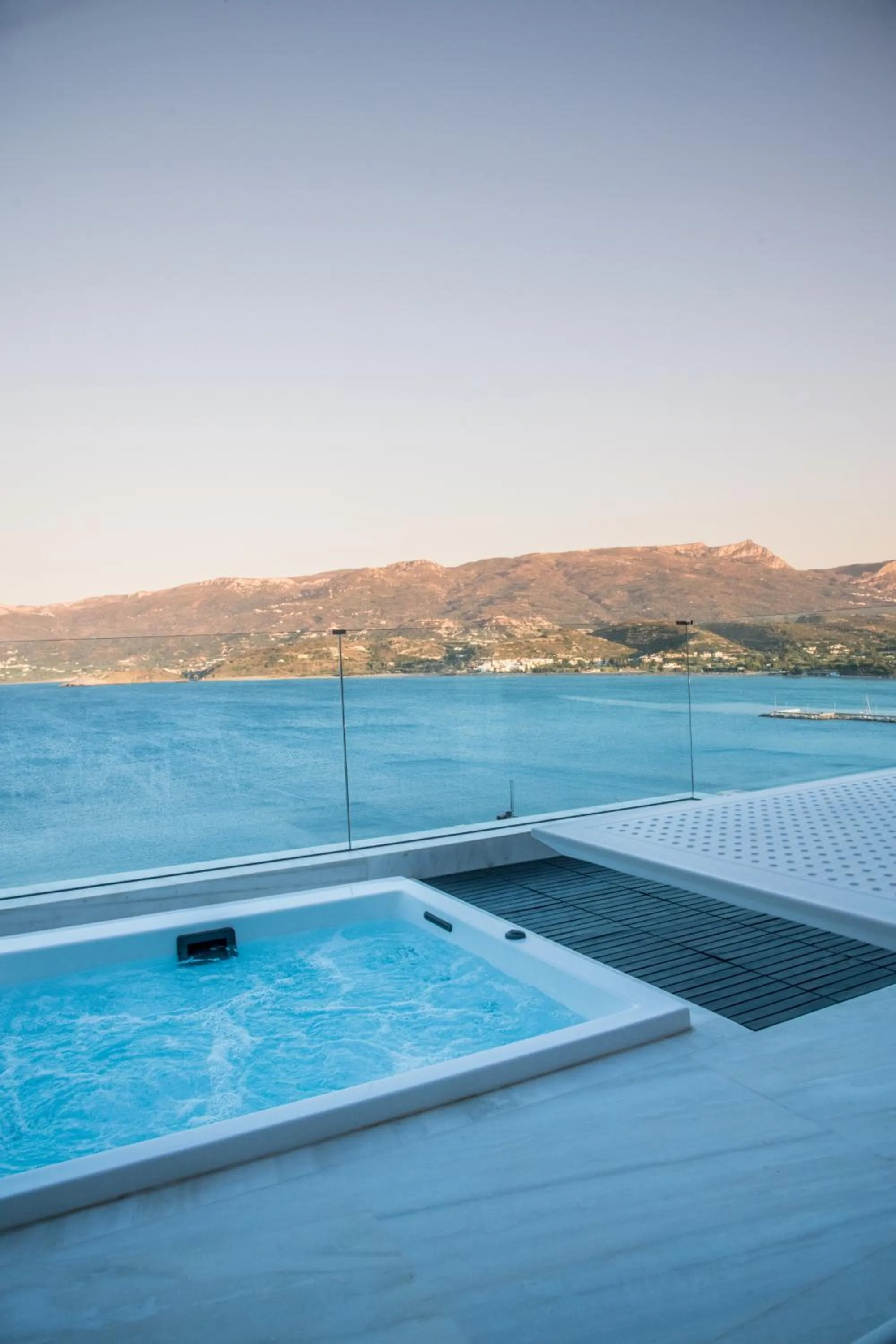 GM exclusive Luxury Suites & SPA