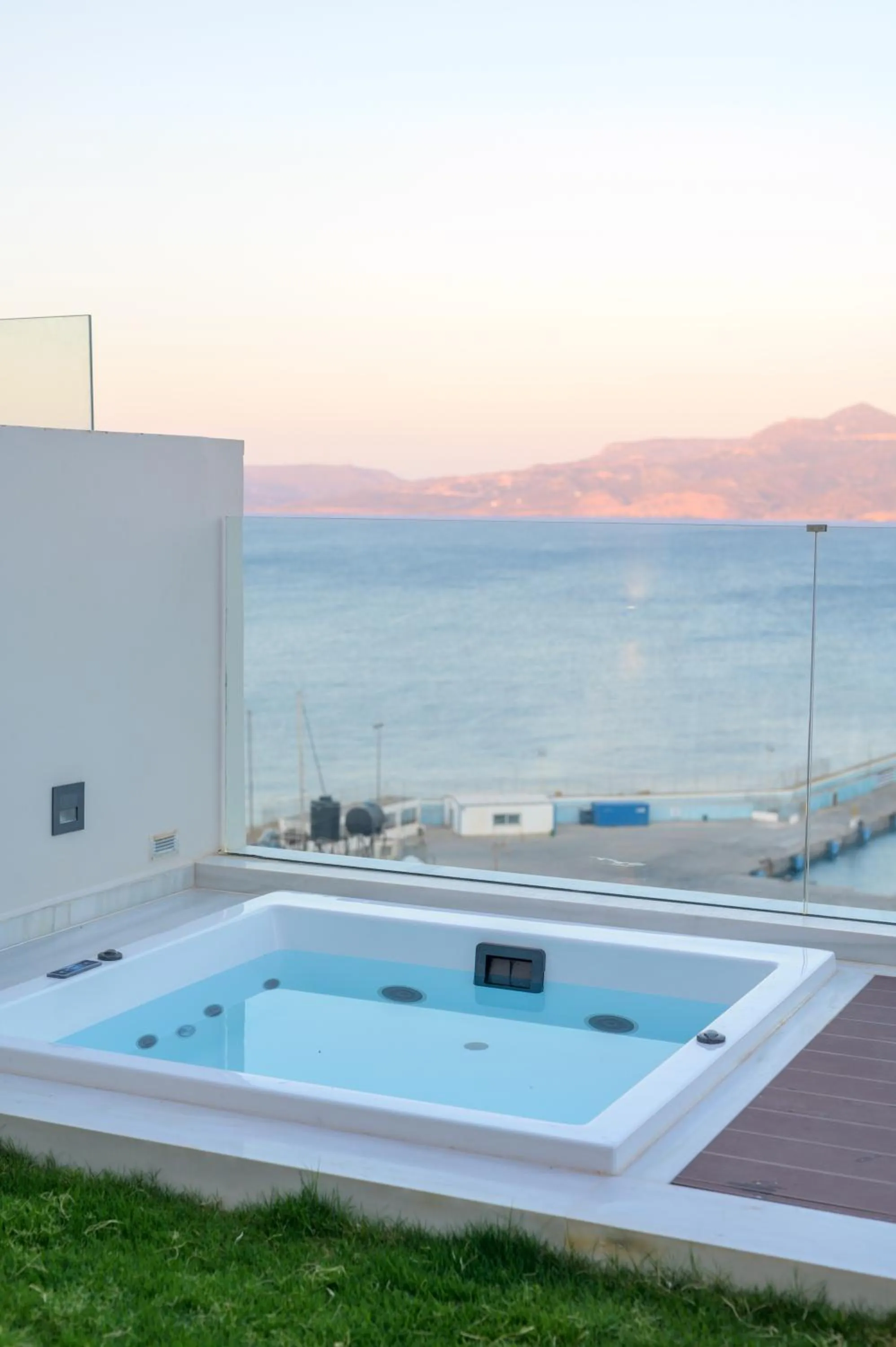 GM exclusive Luxury Suites & SPA