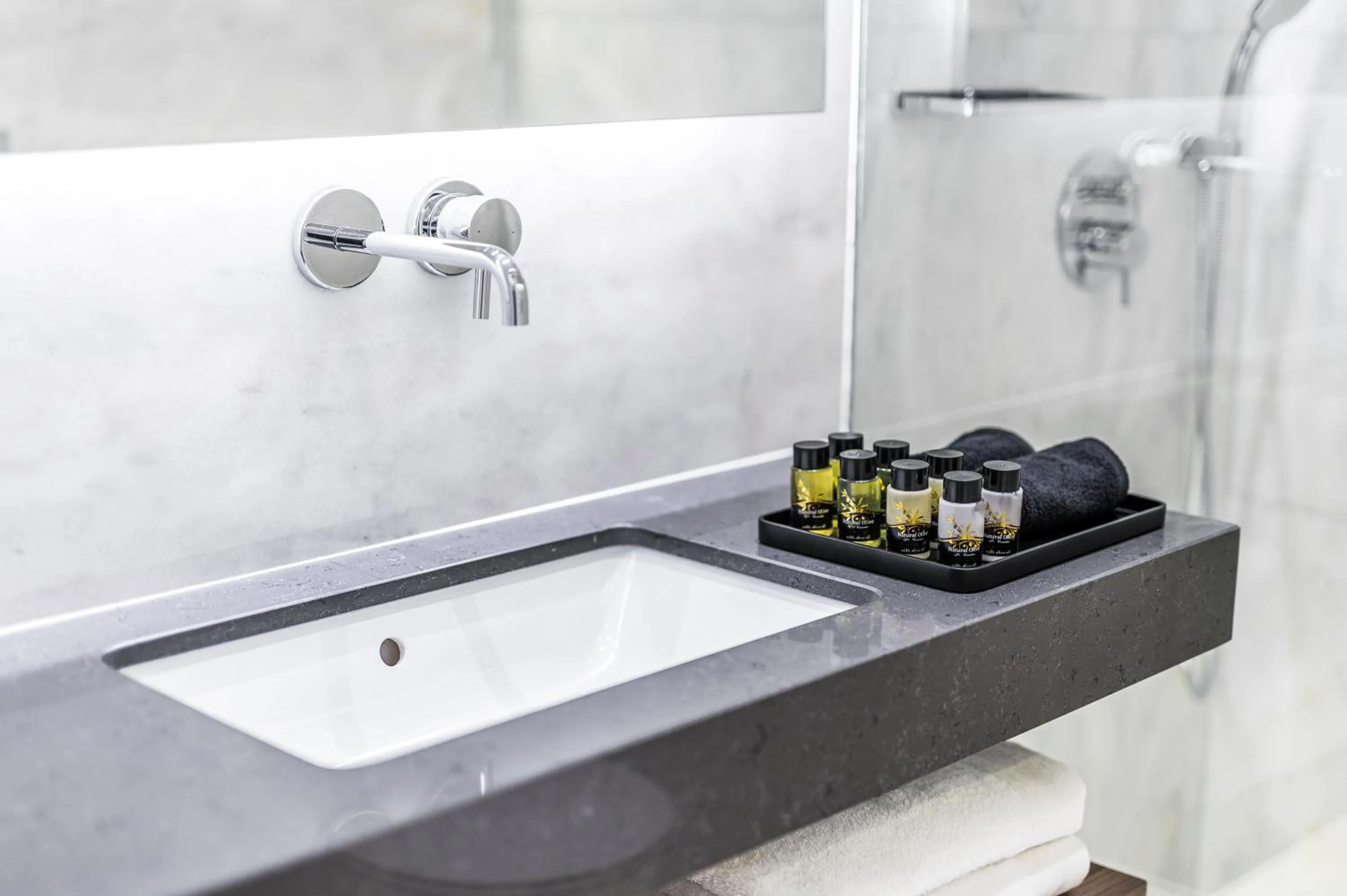 GM exclusive Luxury Suites & SPA