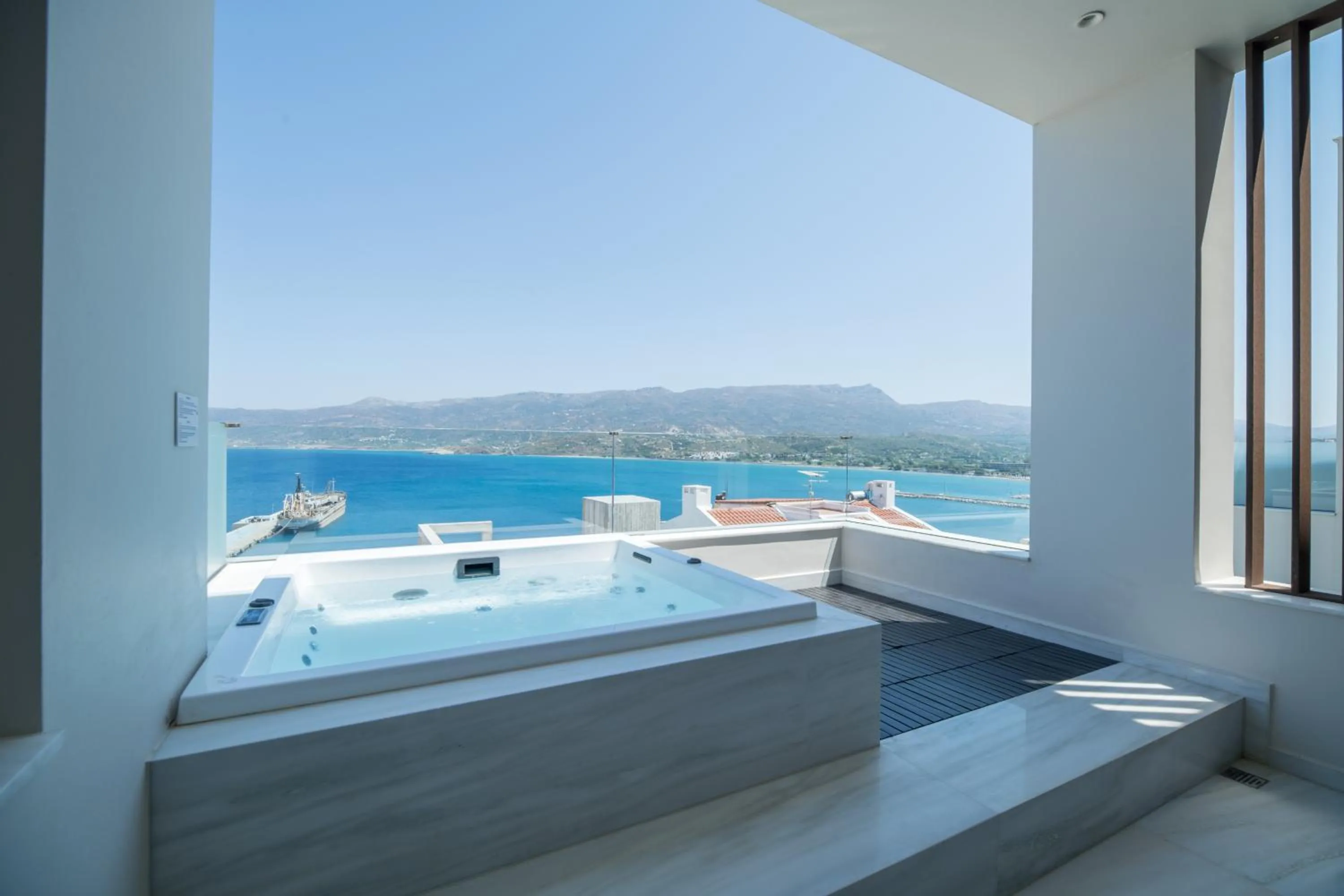 GM exclusive Luxury Suites & SPA