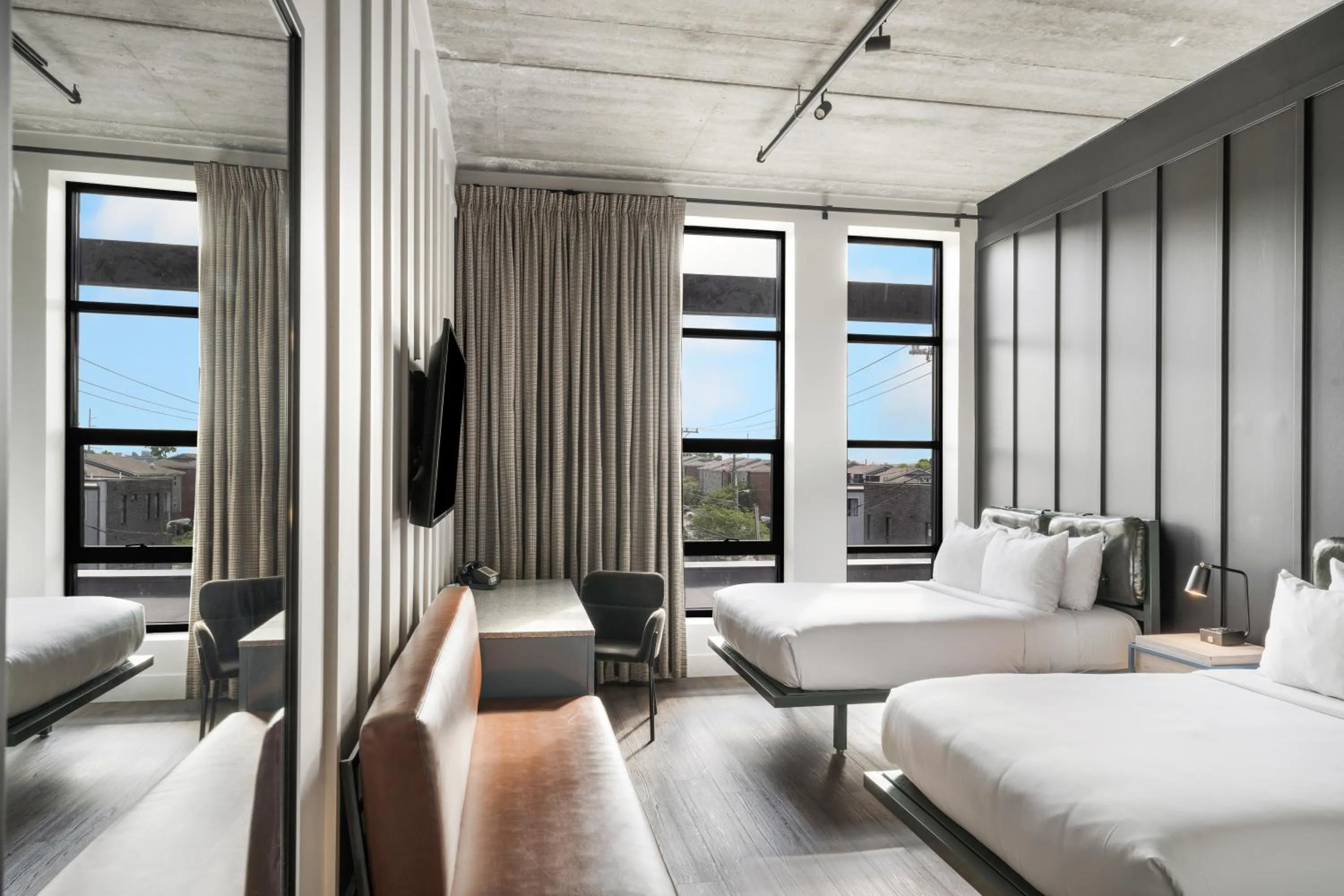 Bedroom, Bed in Waymore's Guest House