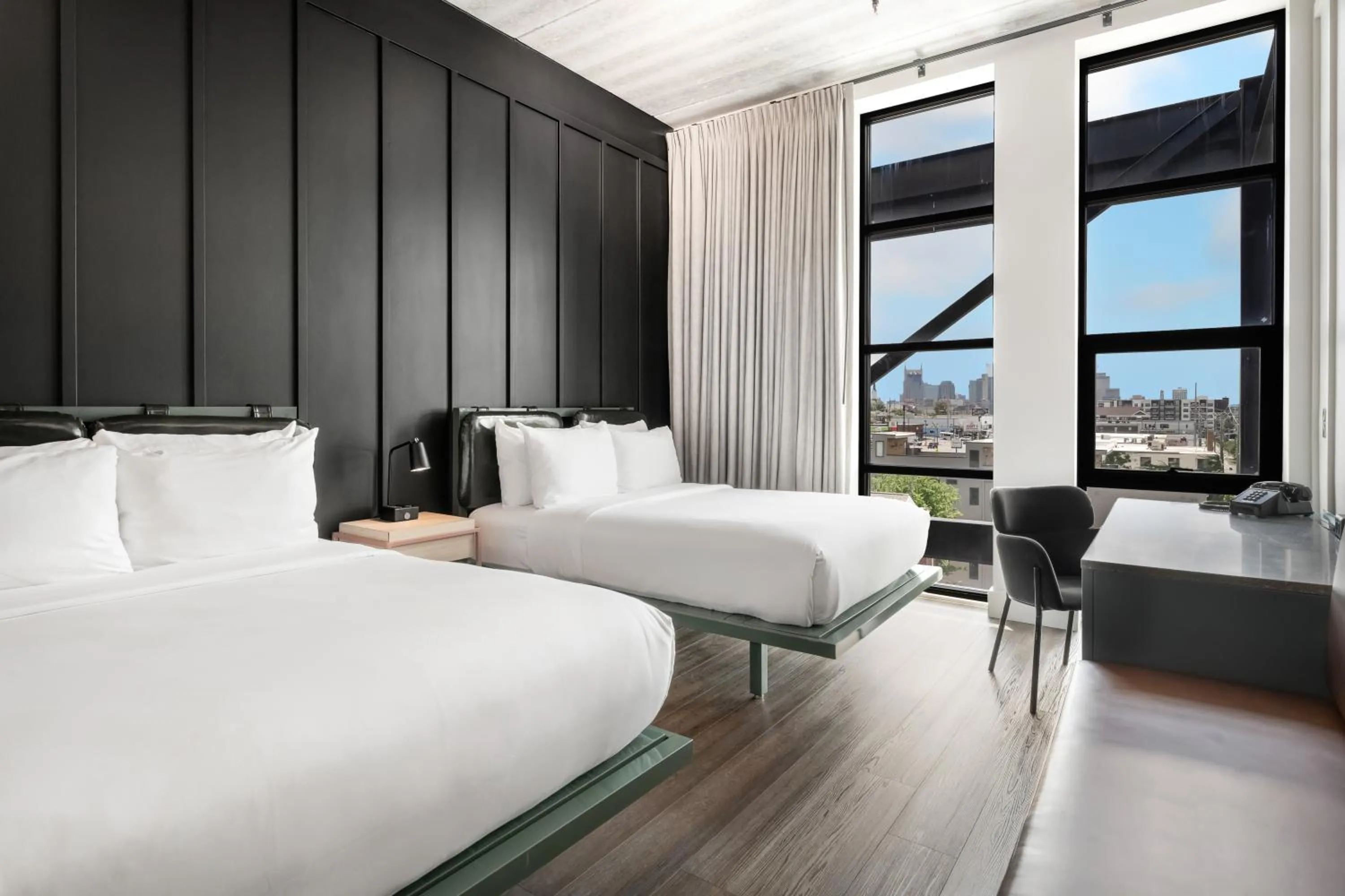 Bedroom, Bed in Waymore's Guest House