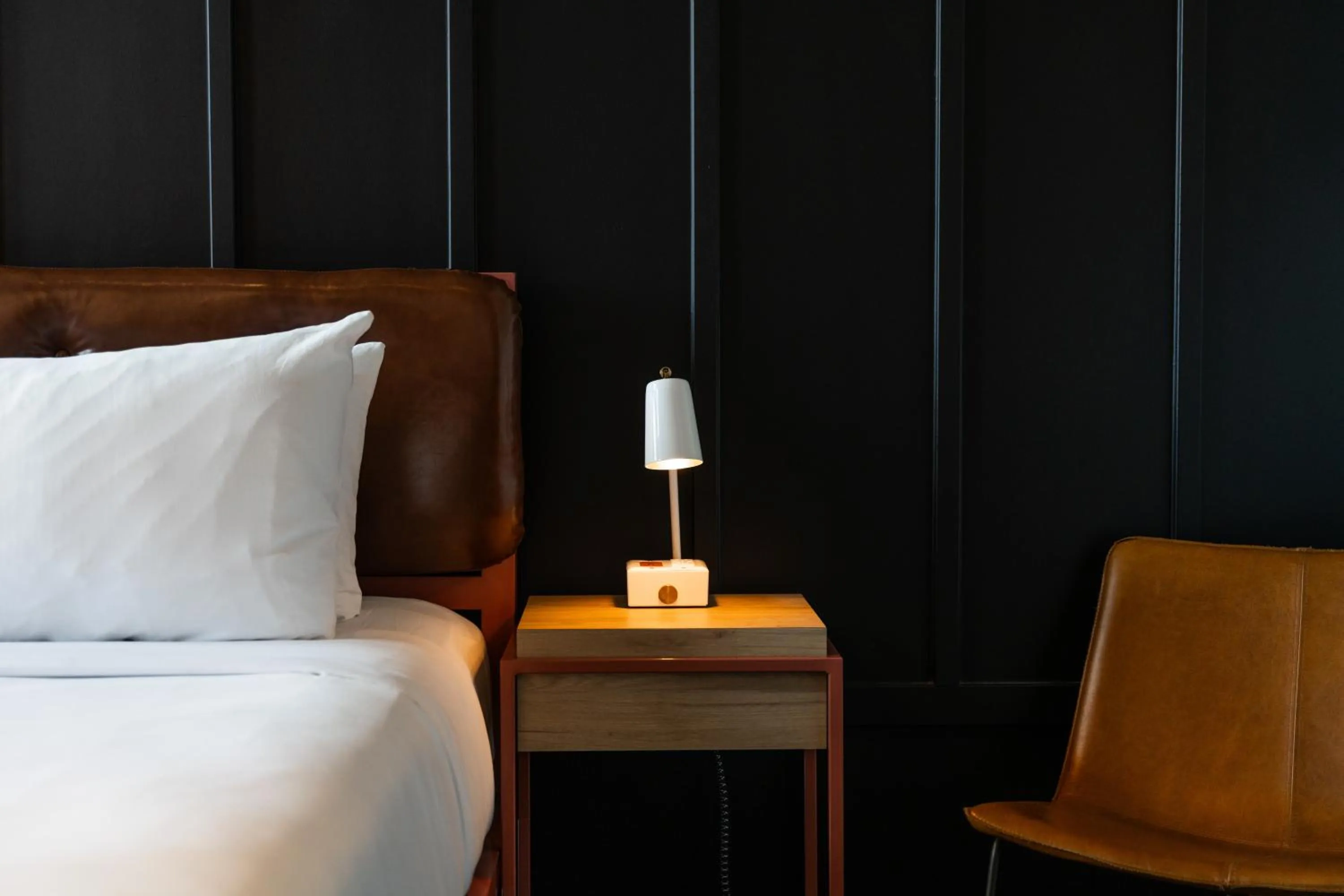 Bedroom, Bed in Waymore's Guest House