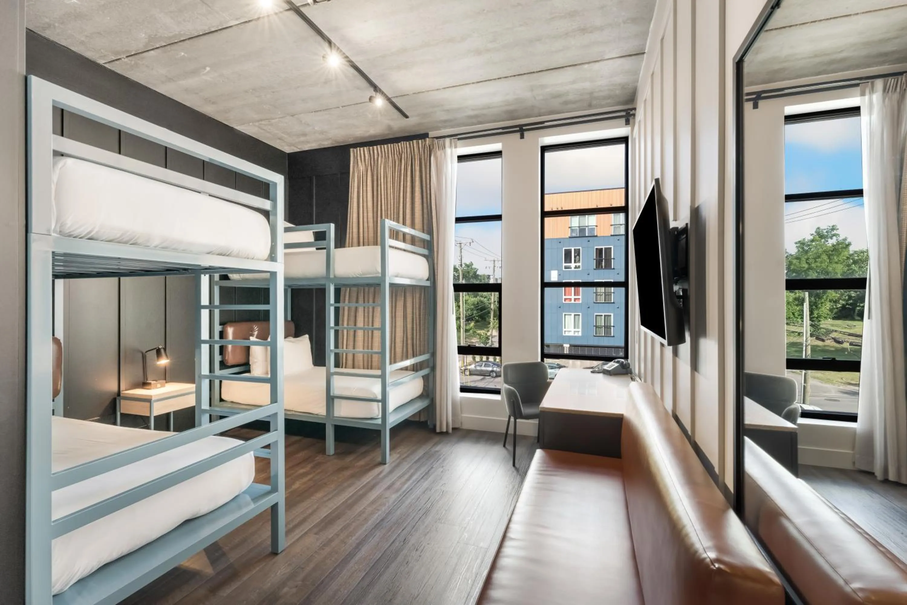 Bedroom, Bed in Waymore's Guest House