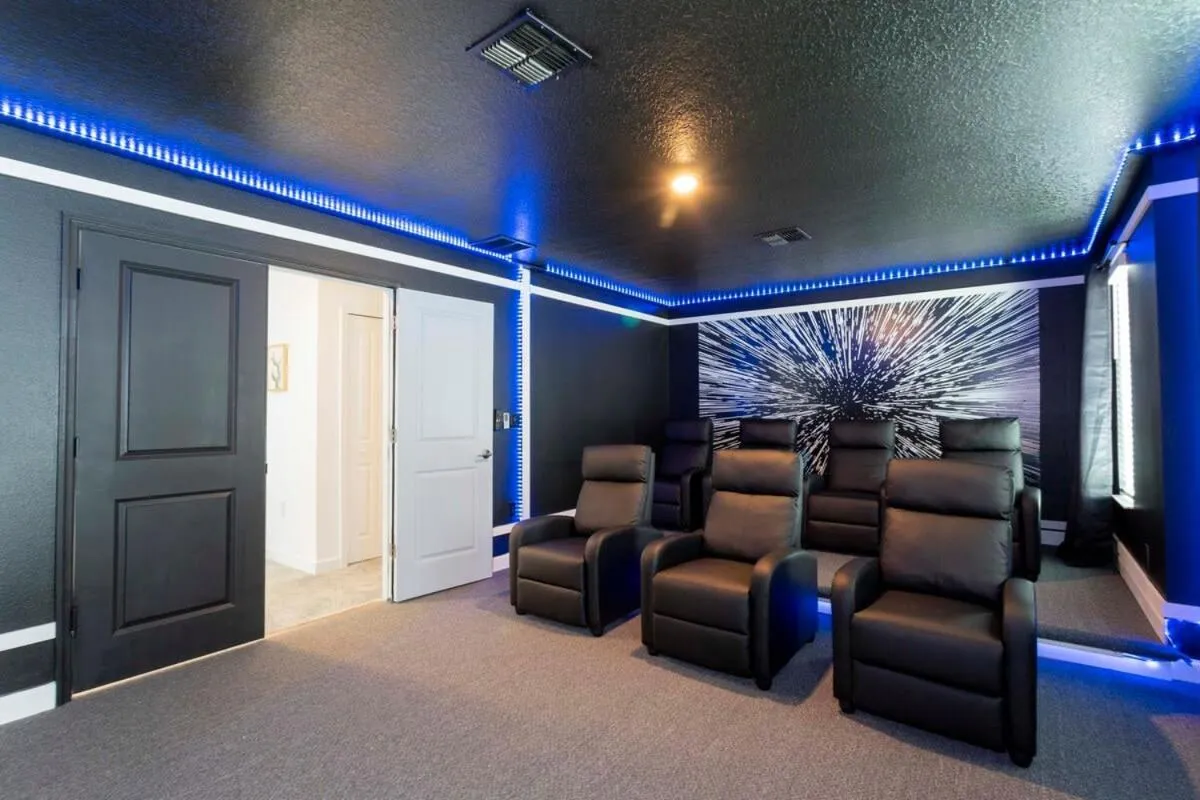 Joyful 8Bd Single Family w Pool @Champions Gate 9262