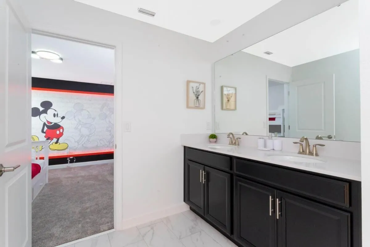 Joyful 8Bd Single Family w Pool @Champions Gate 9262