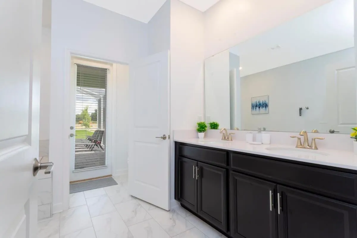 Joyful 8Bd Single Family w Pool @Champions Gate 9262