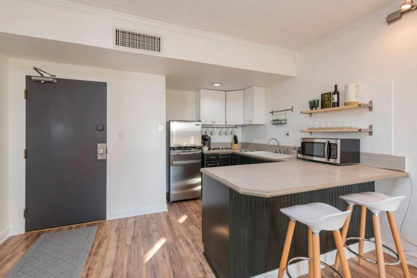 Kitchen or kitchenette in Music Row Retreat with Pool and Free Parking, Walk to Bars!