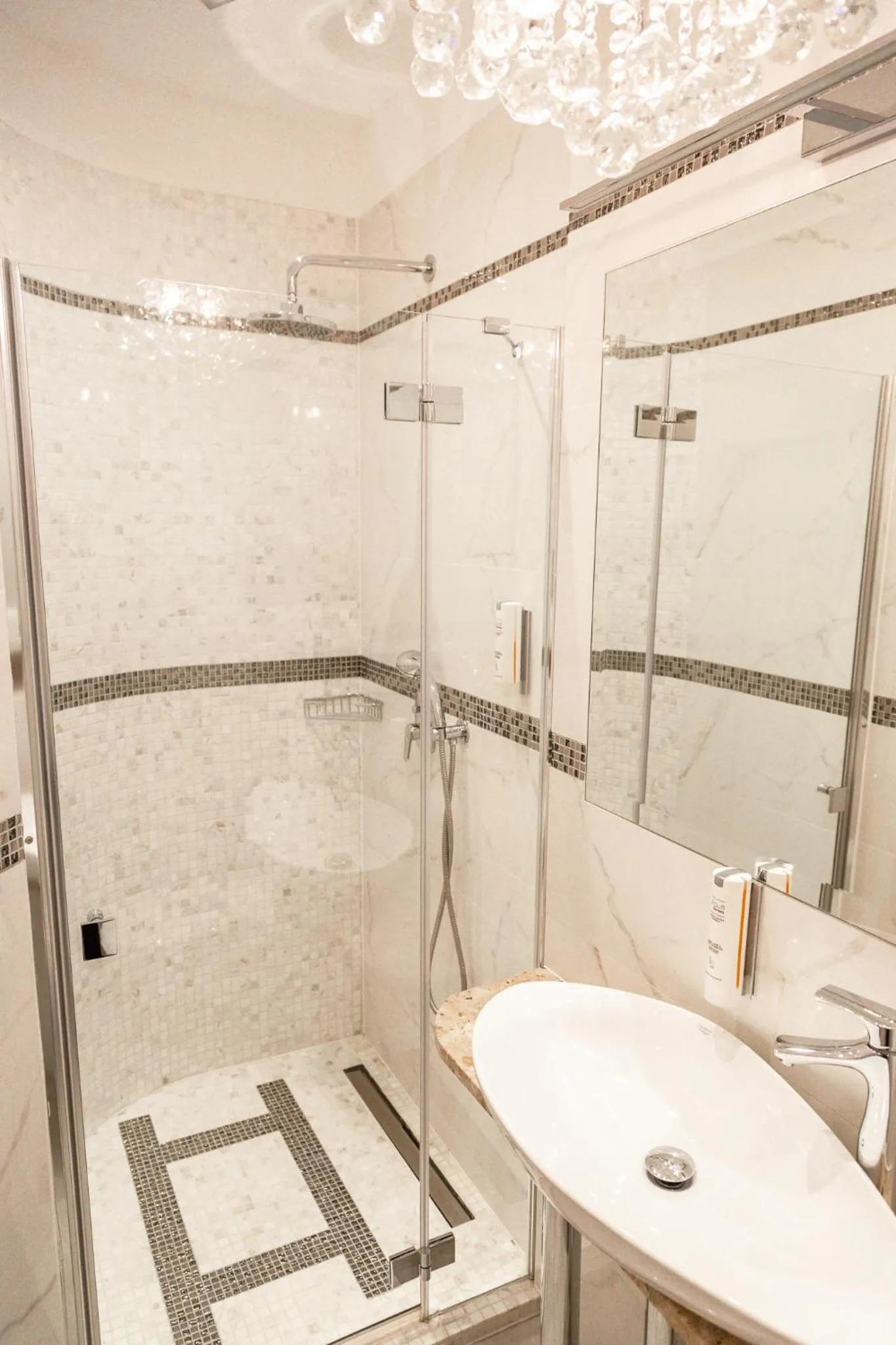 Bathroom in VILLA RED by COLUMBUS Ustka