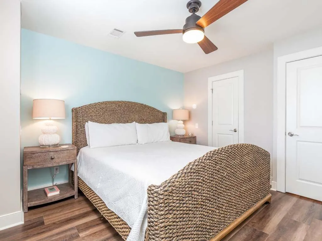 Bed in Atlantic Ocean 2