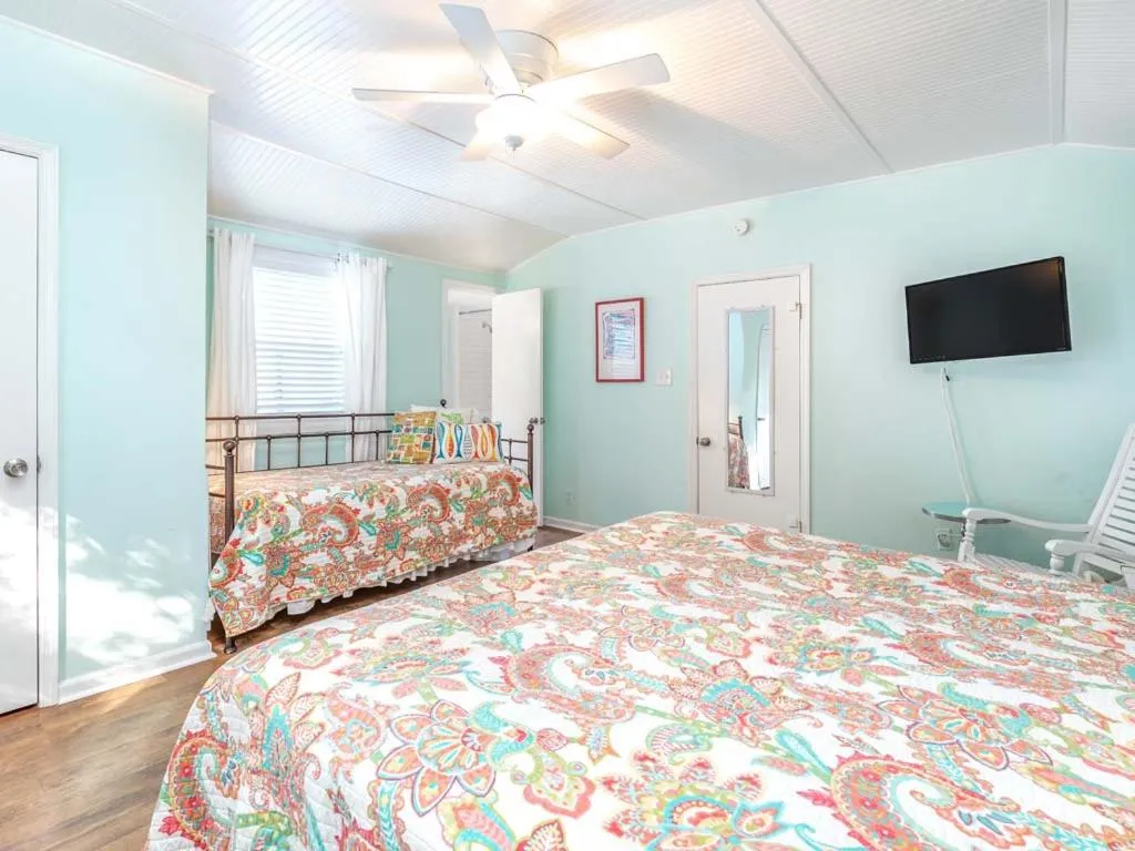 Bed in Blue Crab Cottage
