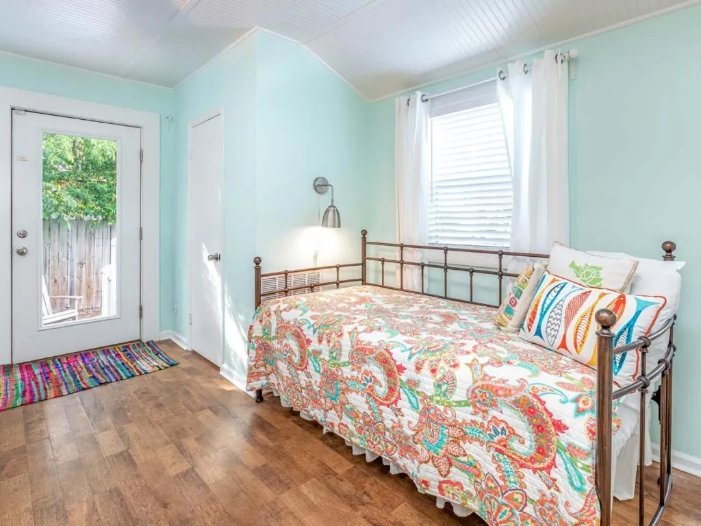 Bed in Blue Crab Cottage