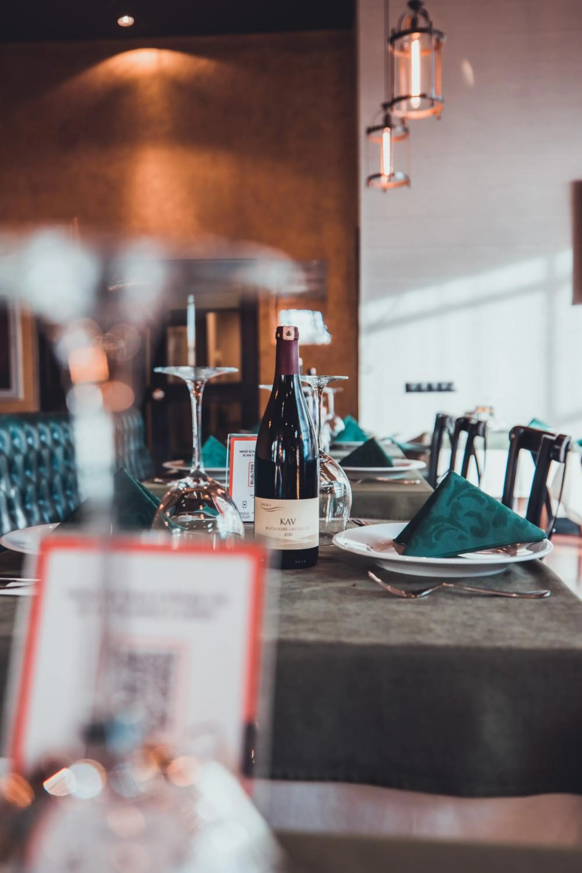 Restaurant/places to eat in WOW Airport Hotel