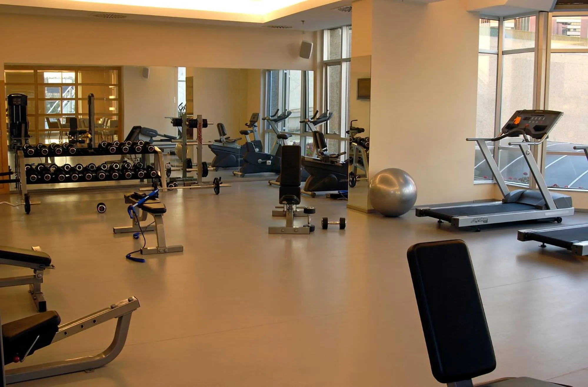 Fitness centre/facilities in WOW Airport Hotel