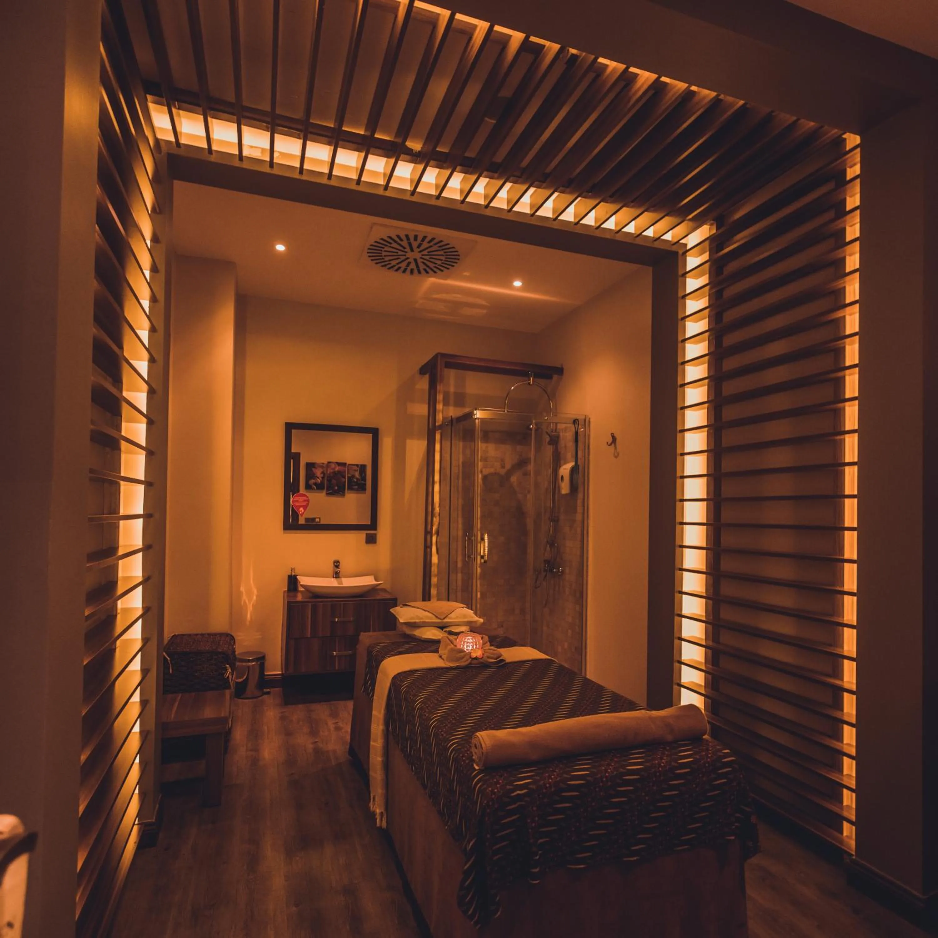 Sauna, Bed in WOW Airport Hotel