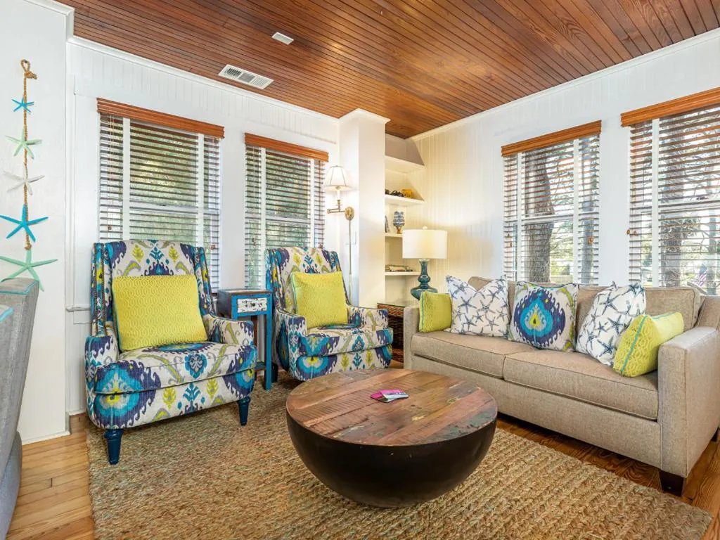 Guiding Light Cottage