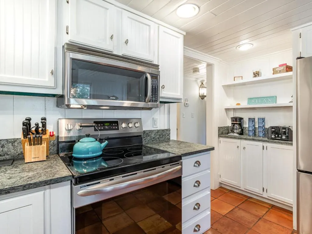 Guiding Light Cottage