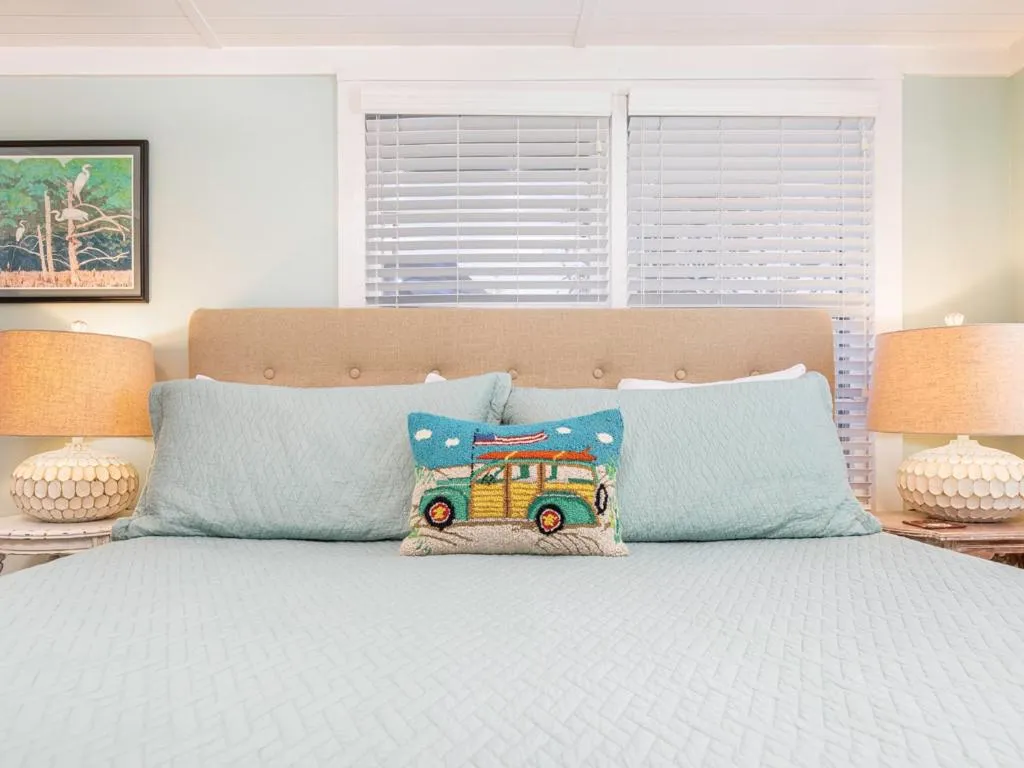 Bed in Mellow Yellow