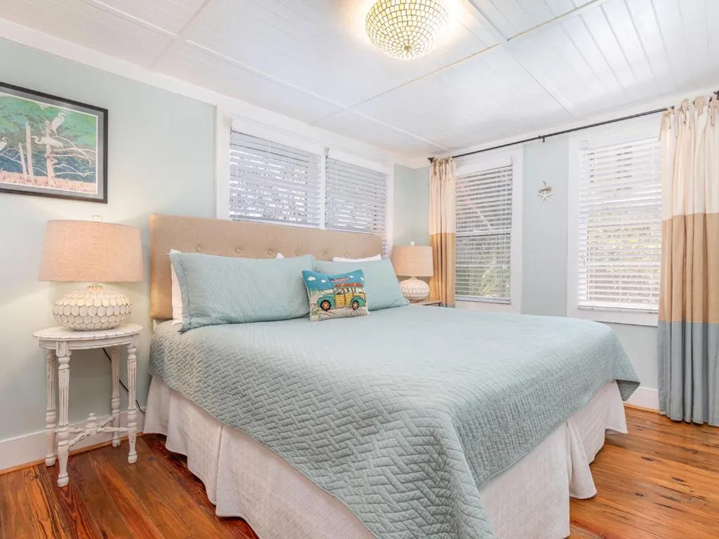 Bed in Mellow Yellow