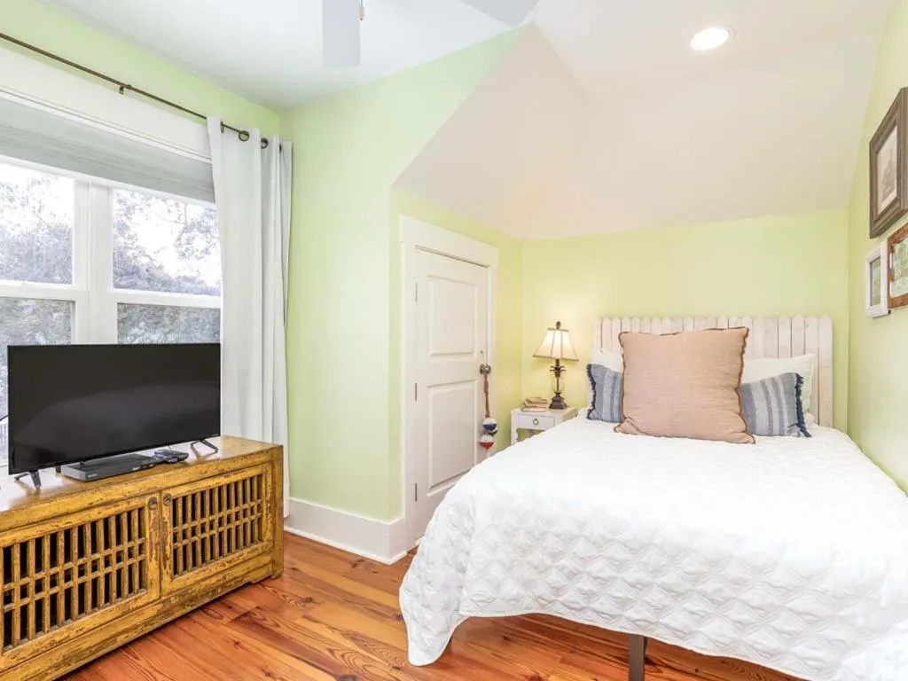 Bed in Serenity By The Sea