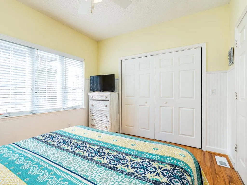 Bed in Atlantic Ocean 3