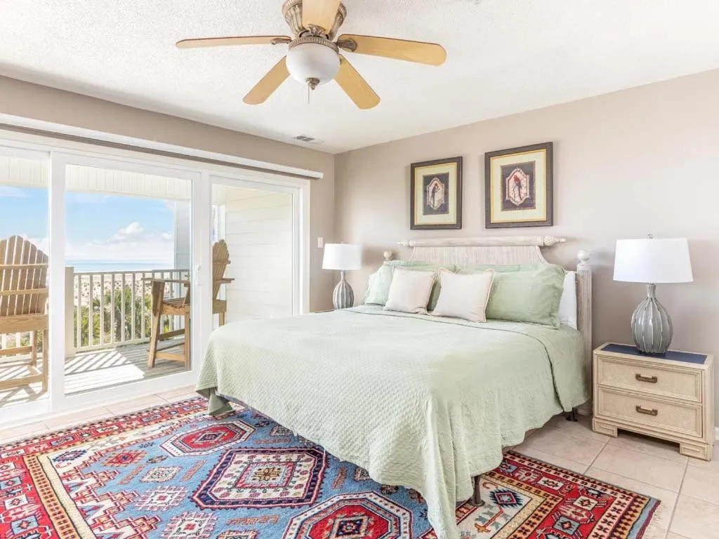 Bed in Atlantic Ocean 11