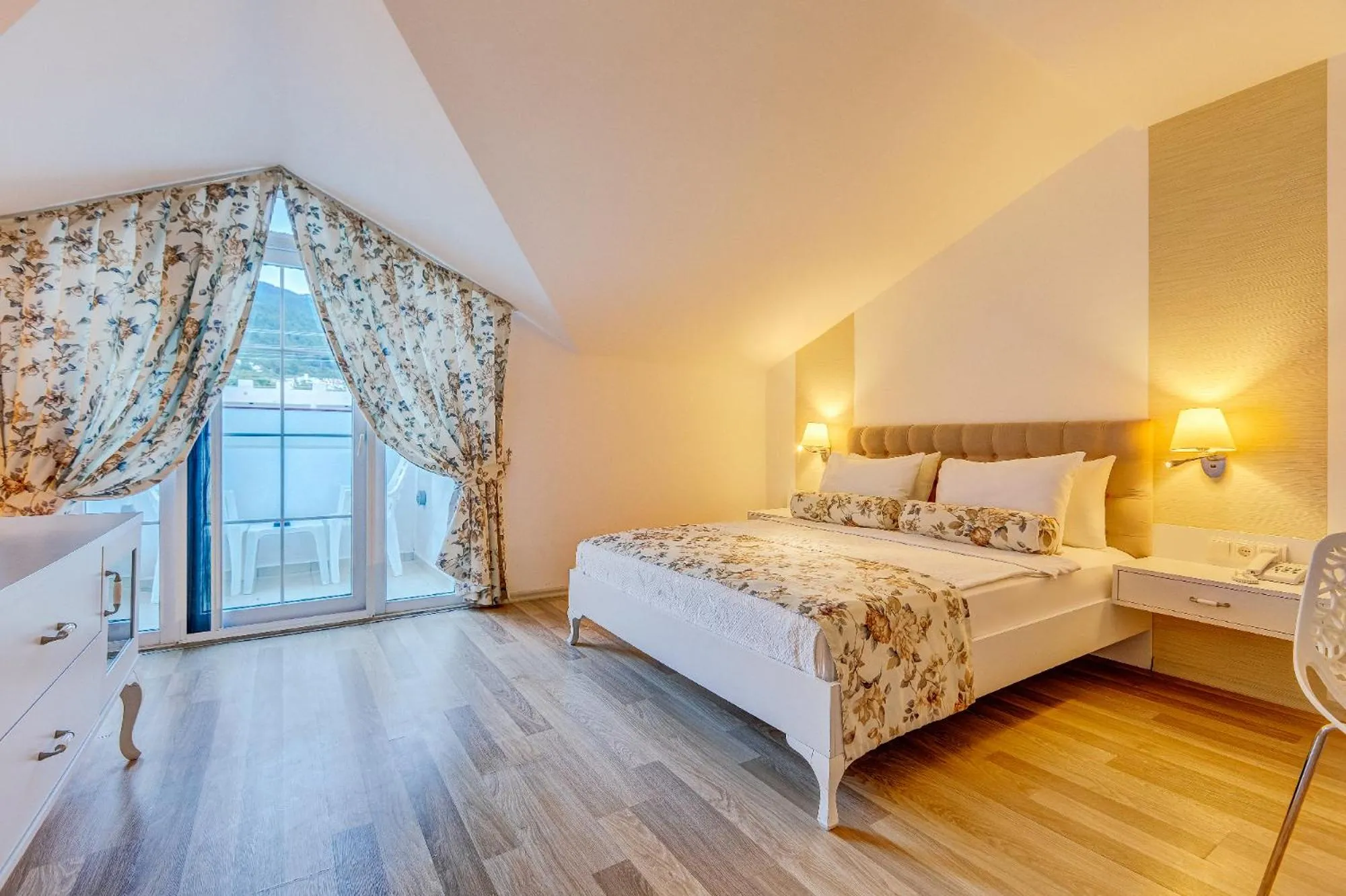 Bed in Monta Verde Hotel & Villas