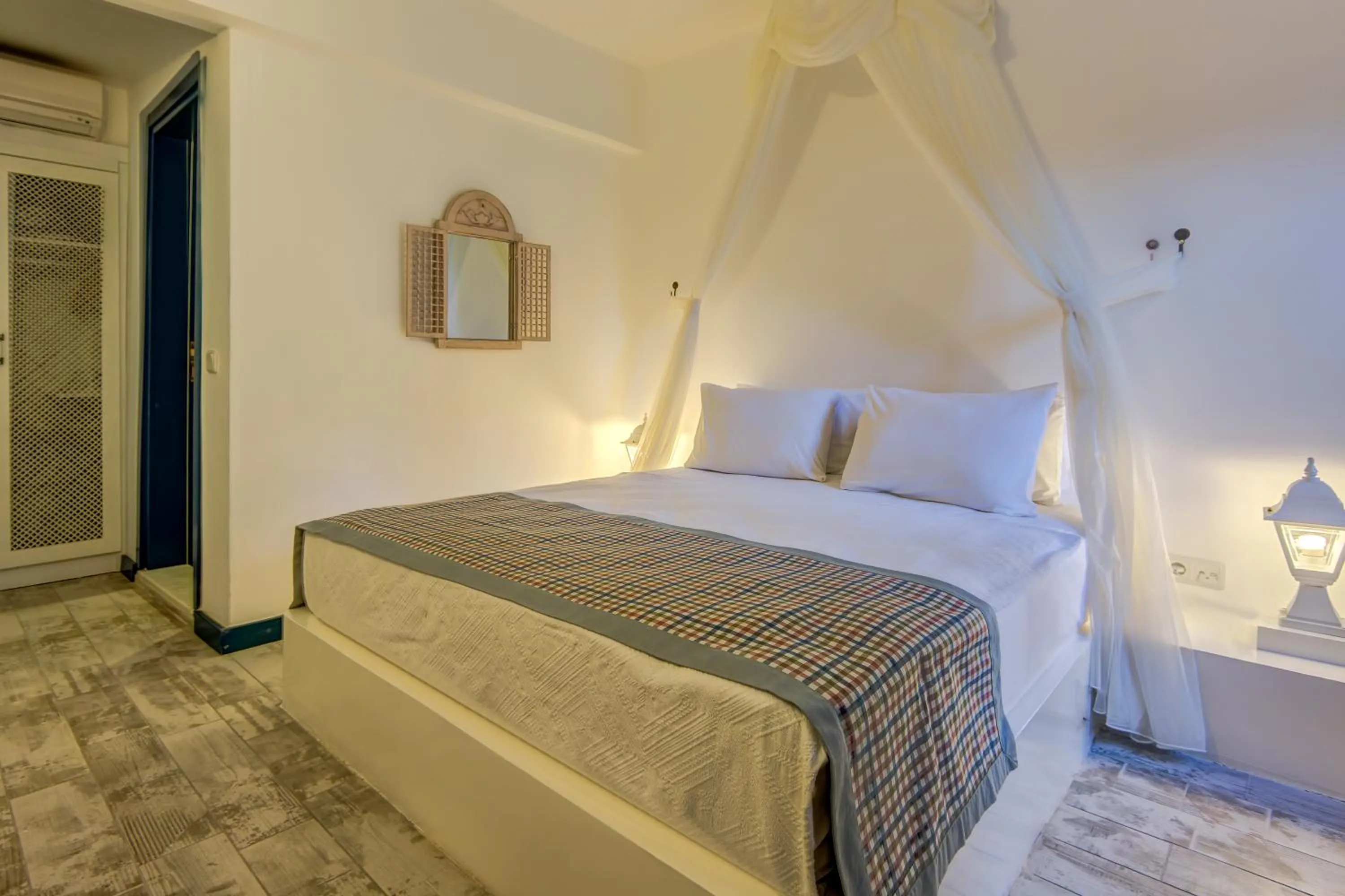 Photo of the whole room, Bed in Monta Verde Hotel & Villas