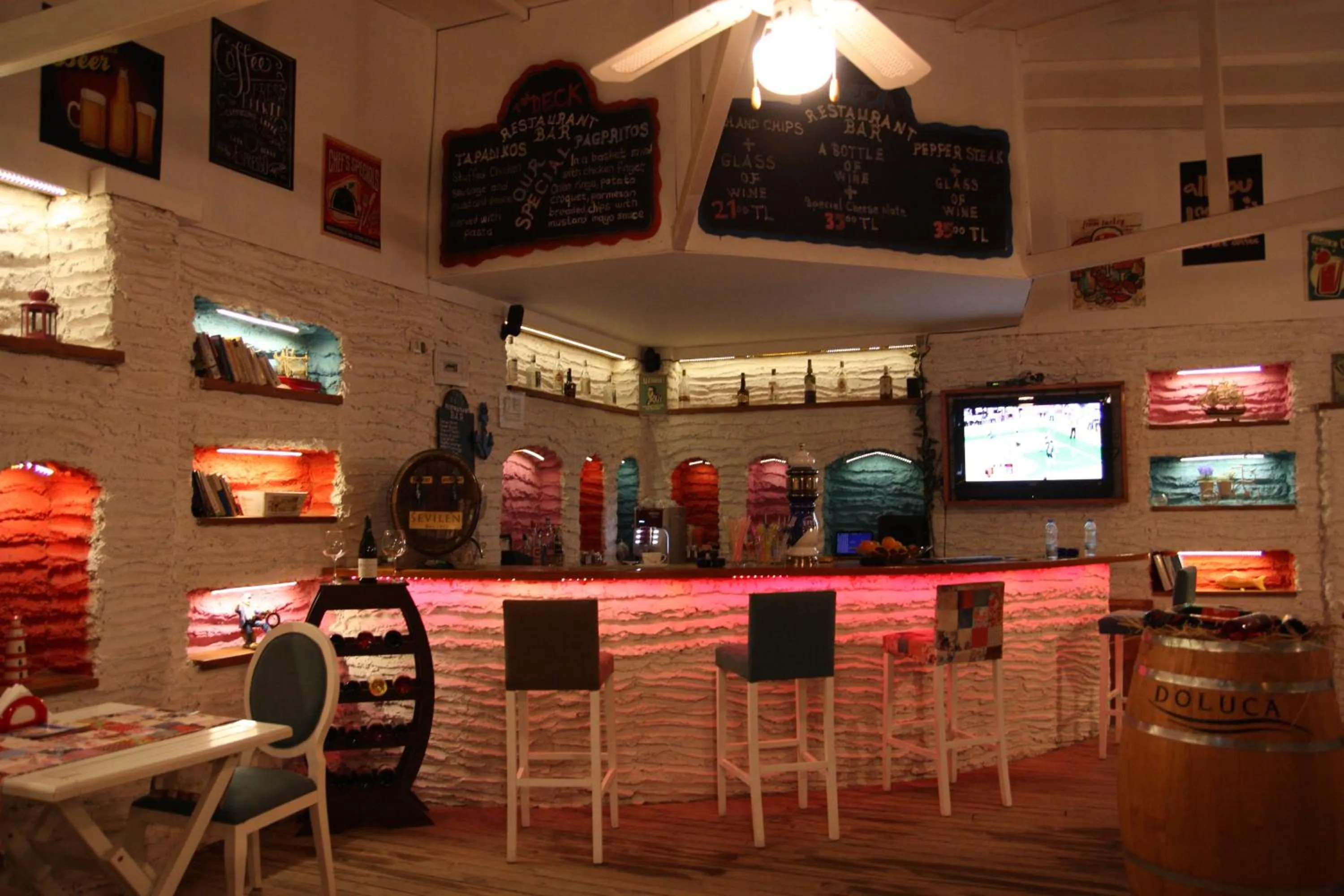 Lounge or bar in Monta Verde Hotel & Villas