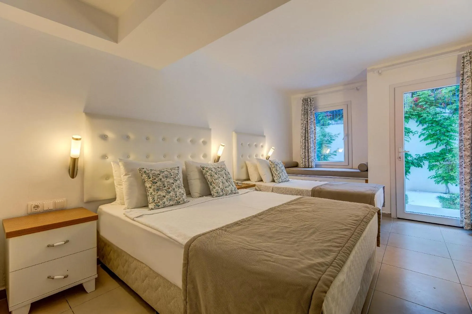 Bed in Monta Verde Hotel & Villas