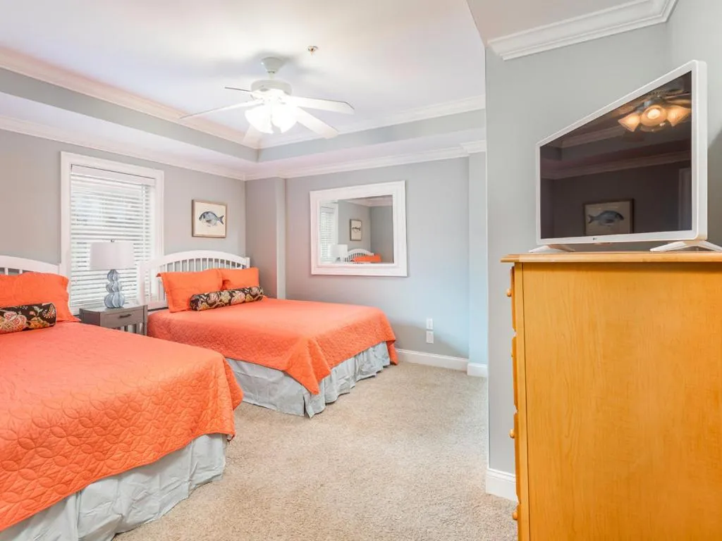 Bed in Brass Rail 206