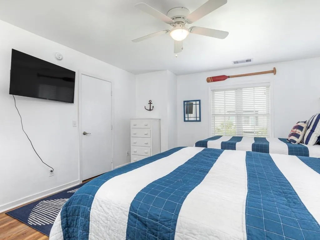 Bed in Weston Beach Place